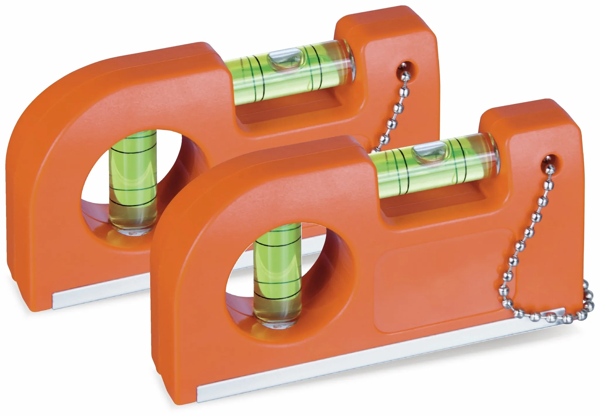 Zwei orangefarbene Wasserwaagen mit silbernen Ketten und grüner Flüssigkeit.