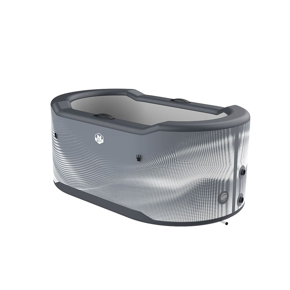 Un jacuzzi inflable gris con diseño estampado y conexiones.