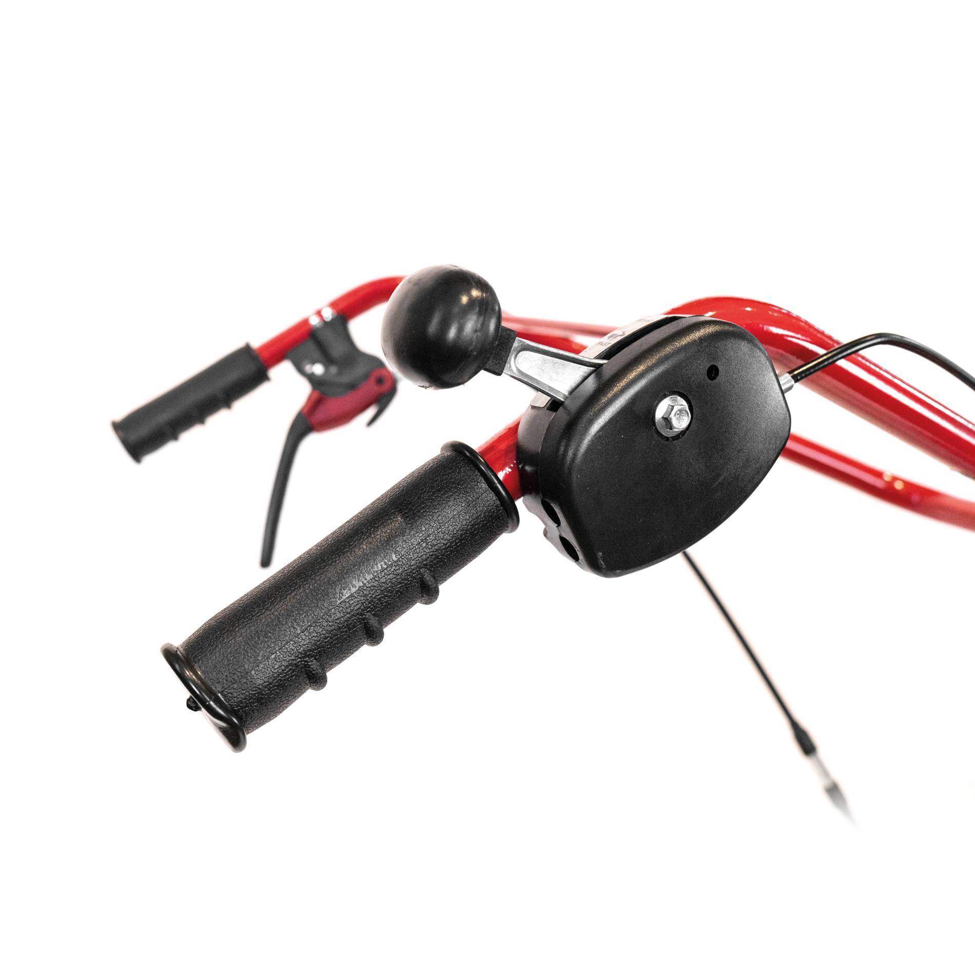 Czerwona kierownica z czarnymi uchwytami i kontrolkami.