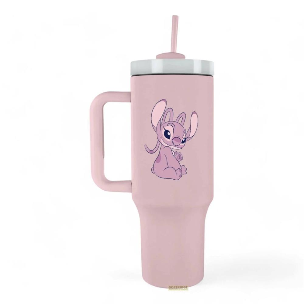 Un vaso rosa con asa y pajita, con un gráfico de personaje morado.