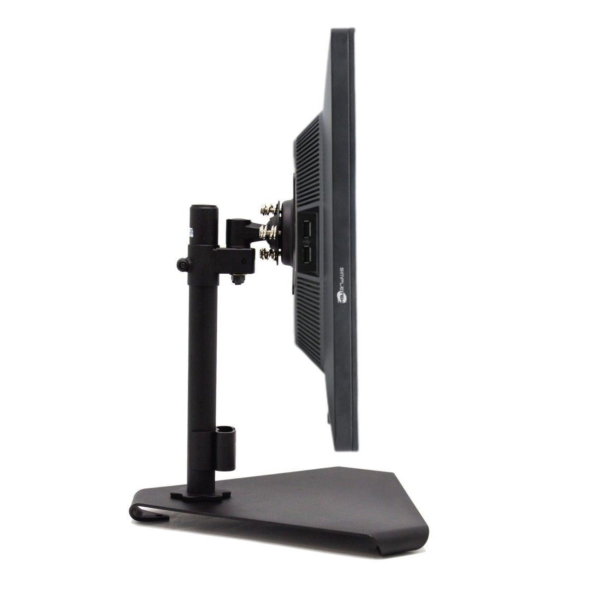 Un monitor nero su un supporto su sfondo bianco.