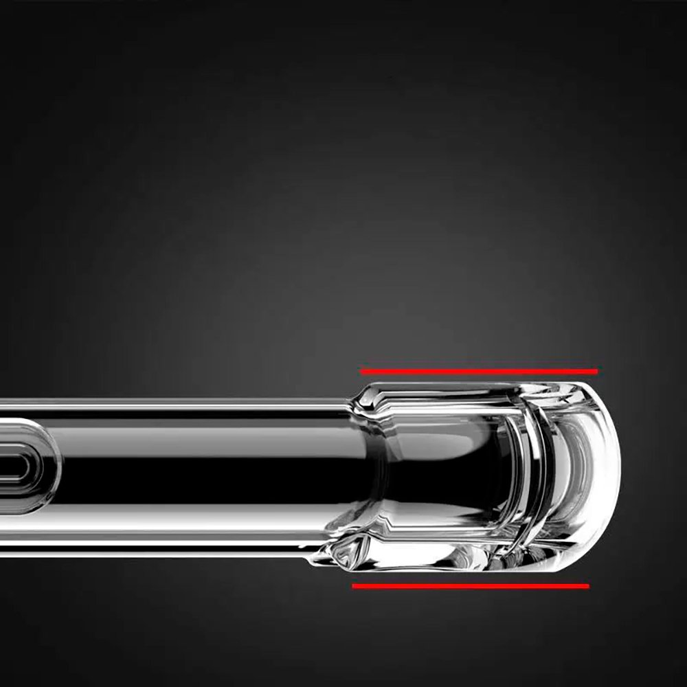 Primer plano de una funda de teléfono transparente con líneas rojas indicando grosor.