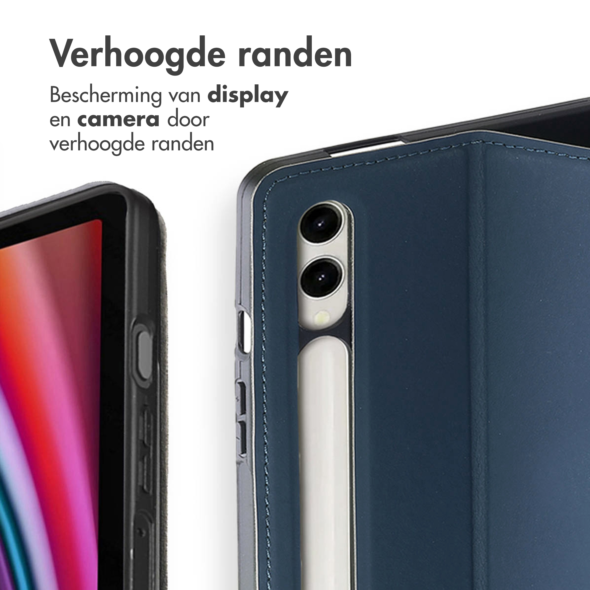 Close-up van tablet met blauwe hoes. De hoes heeft verhoogde randen.