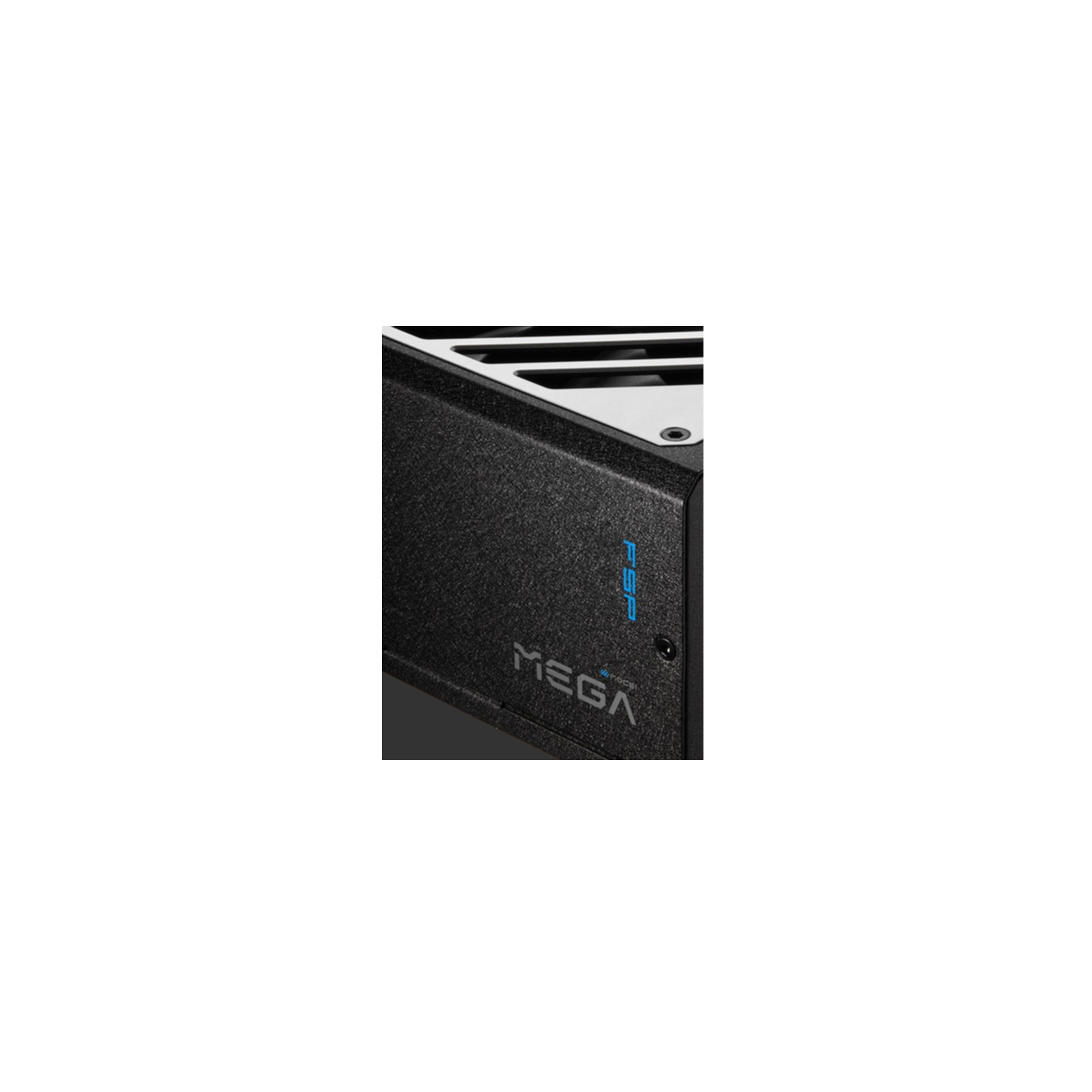 Cassa nera con loghi blu "MEGA" e "FSP".