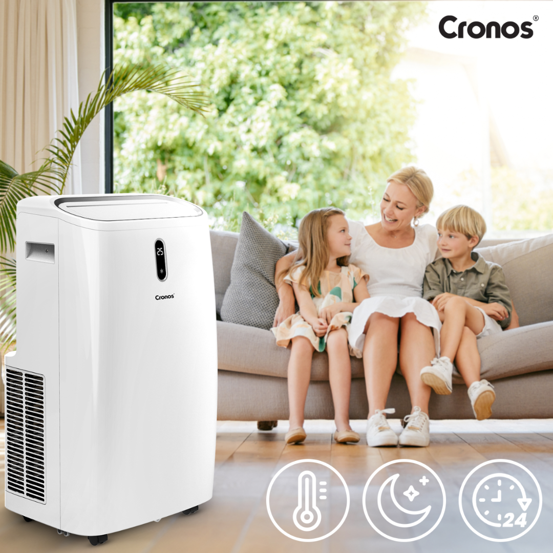 Biała przenośna klimatyzacja Cronos stoi obok rodziny na kanapie.