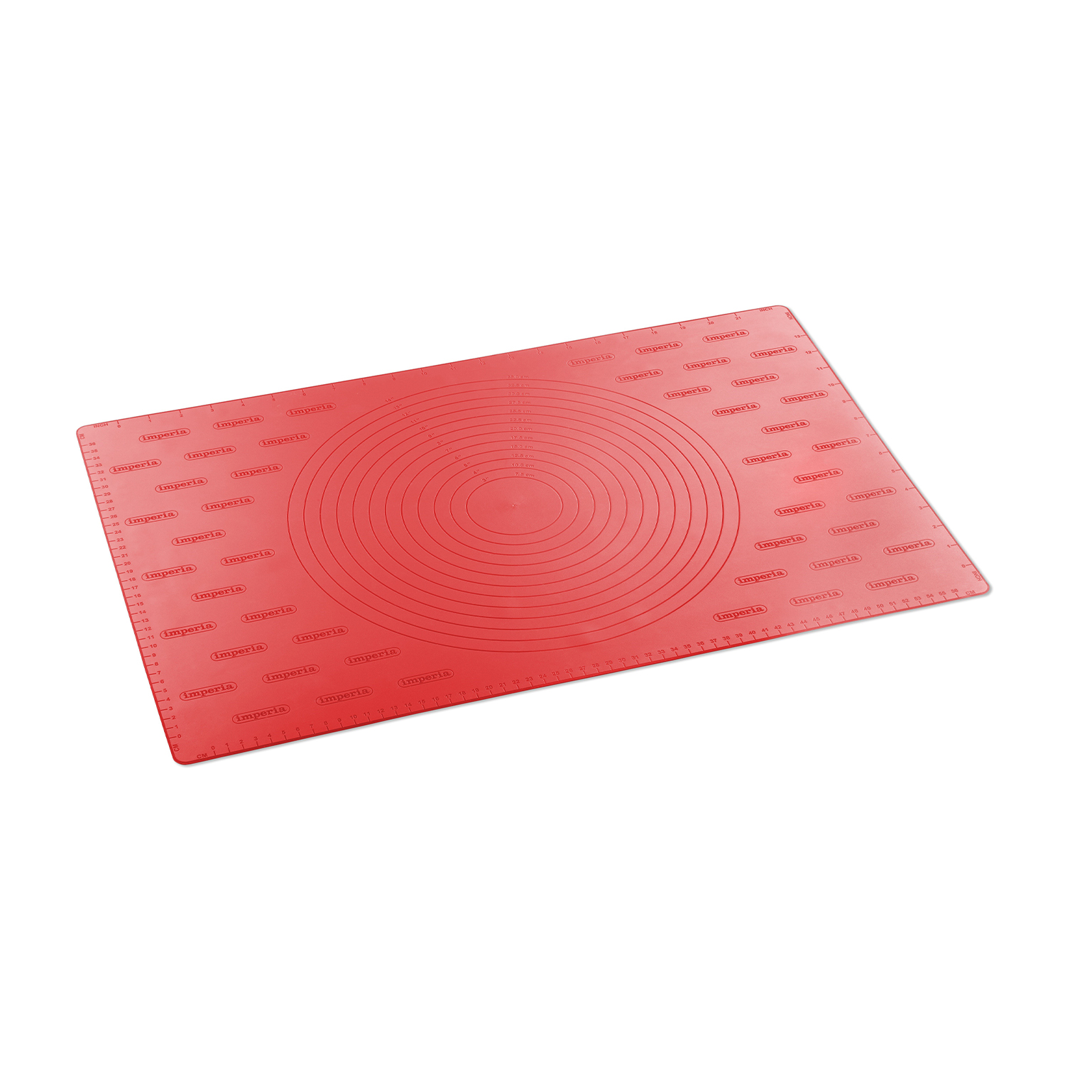 Un tappetino da forno in silicone rosso con misure imperiali e metriche.