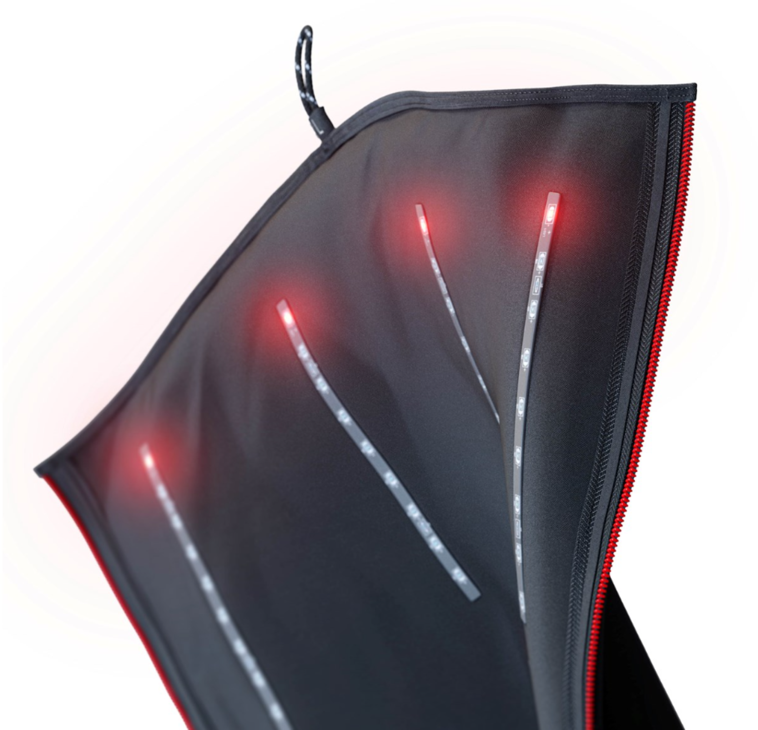 Czarna tkanina z czerwonymi paskami LED i sznurkiem. Zbliżenie.