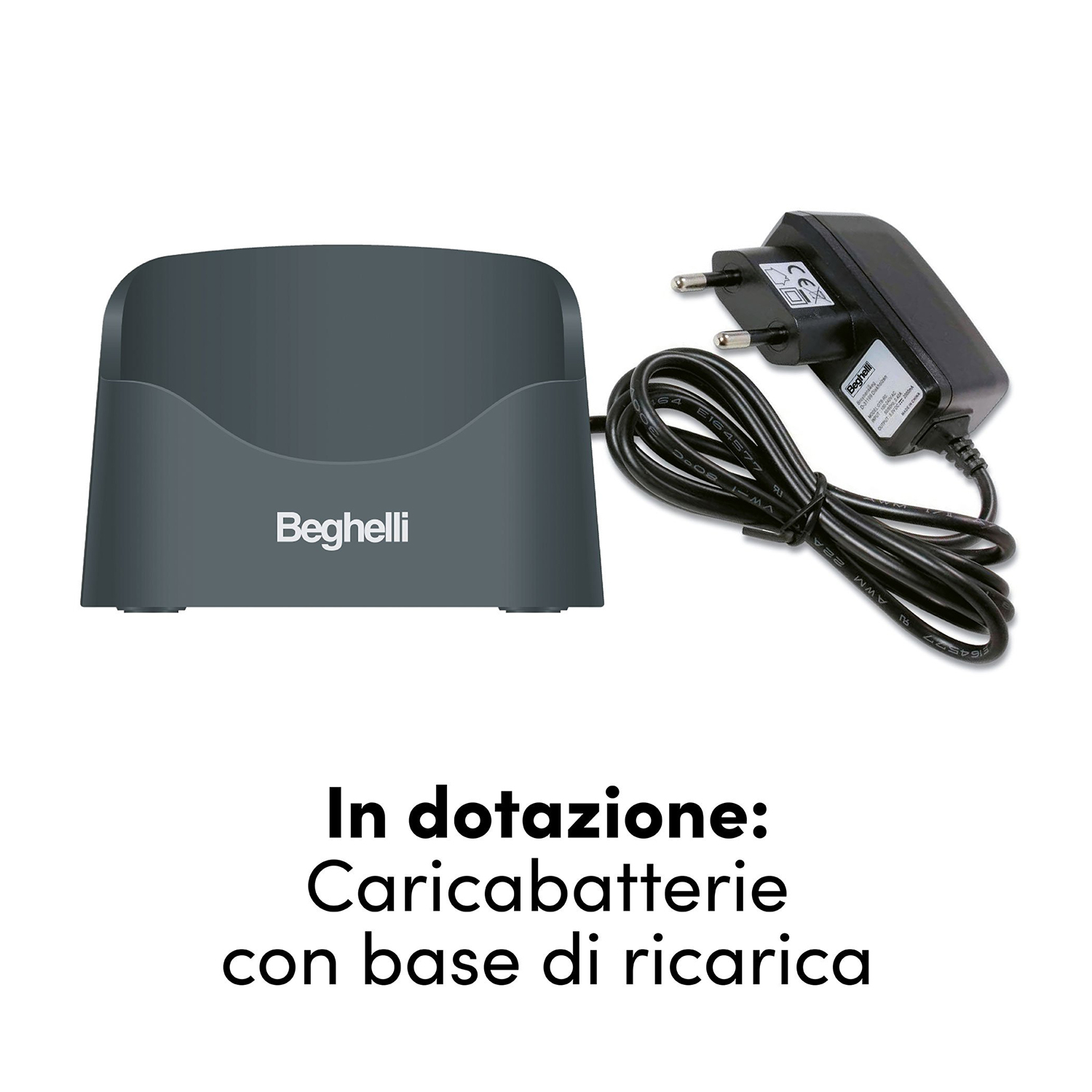 Base di ricarica grigia e alimentatore nero con cavo, marca Beghelli.