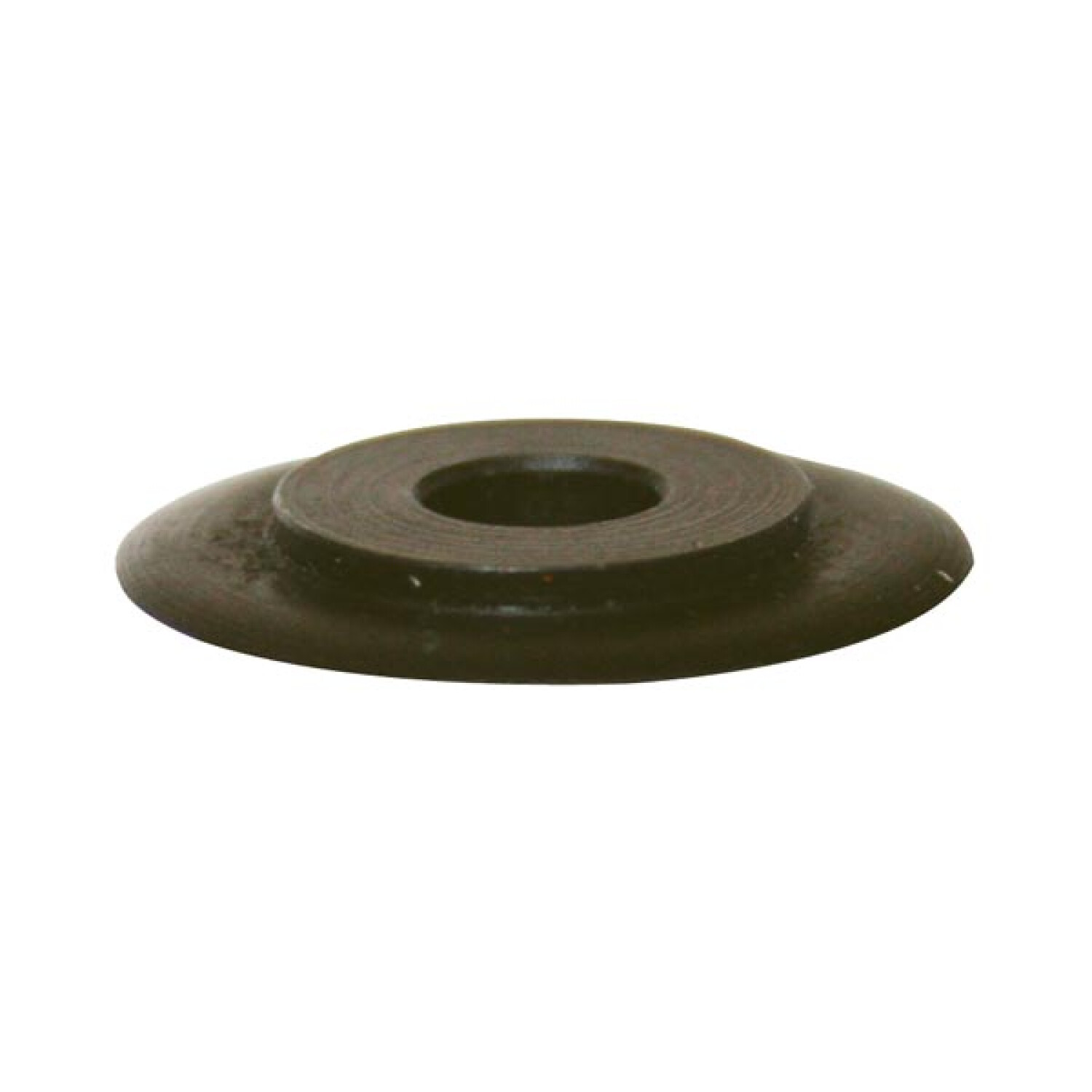 Un pezzo di metallo scuro a forma di disco con un foro al centro.