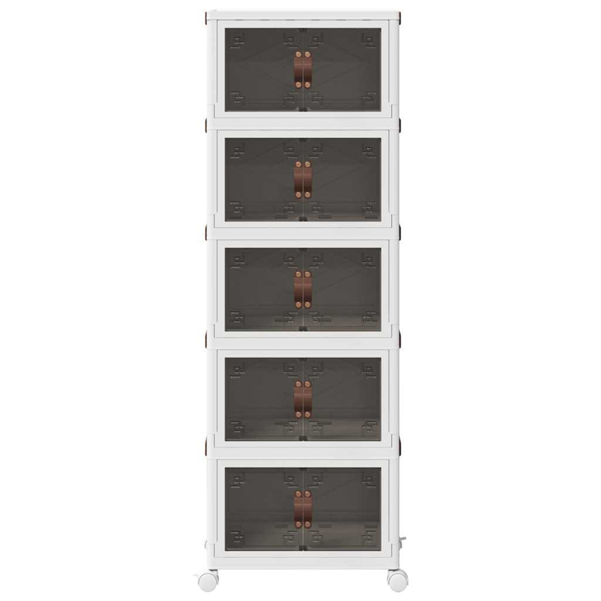 Ein weißer, hoher, schmaler Schrank mit fünf durchsichtigen Türen und Ledergriffen.
