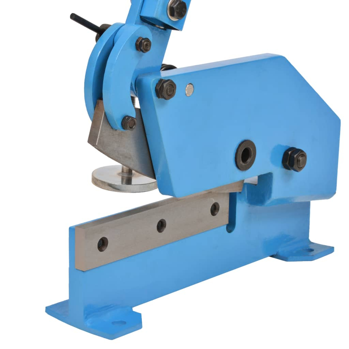 Blaue Metallschneidemaschine mit scharfen Klingen und Nieten.