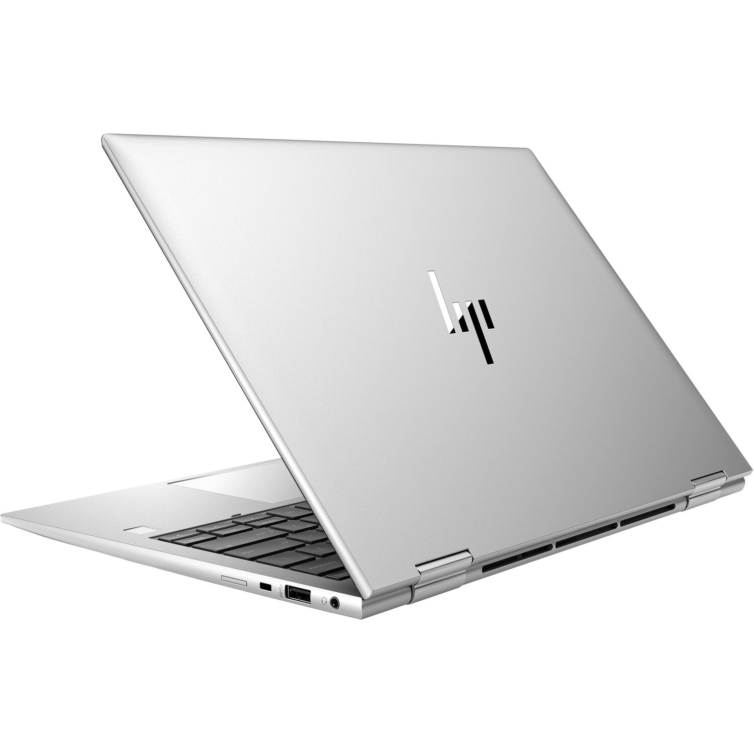Srebrny laptop HP jest otwarty, z logo na pokrywie.