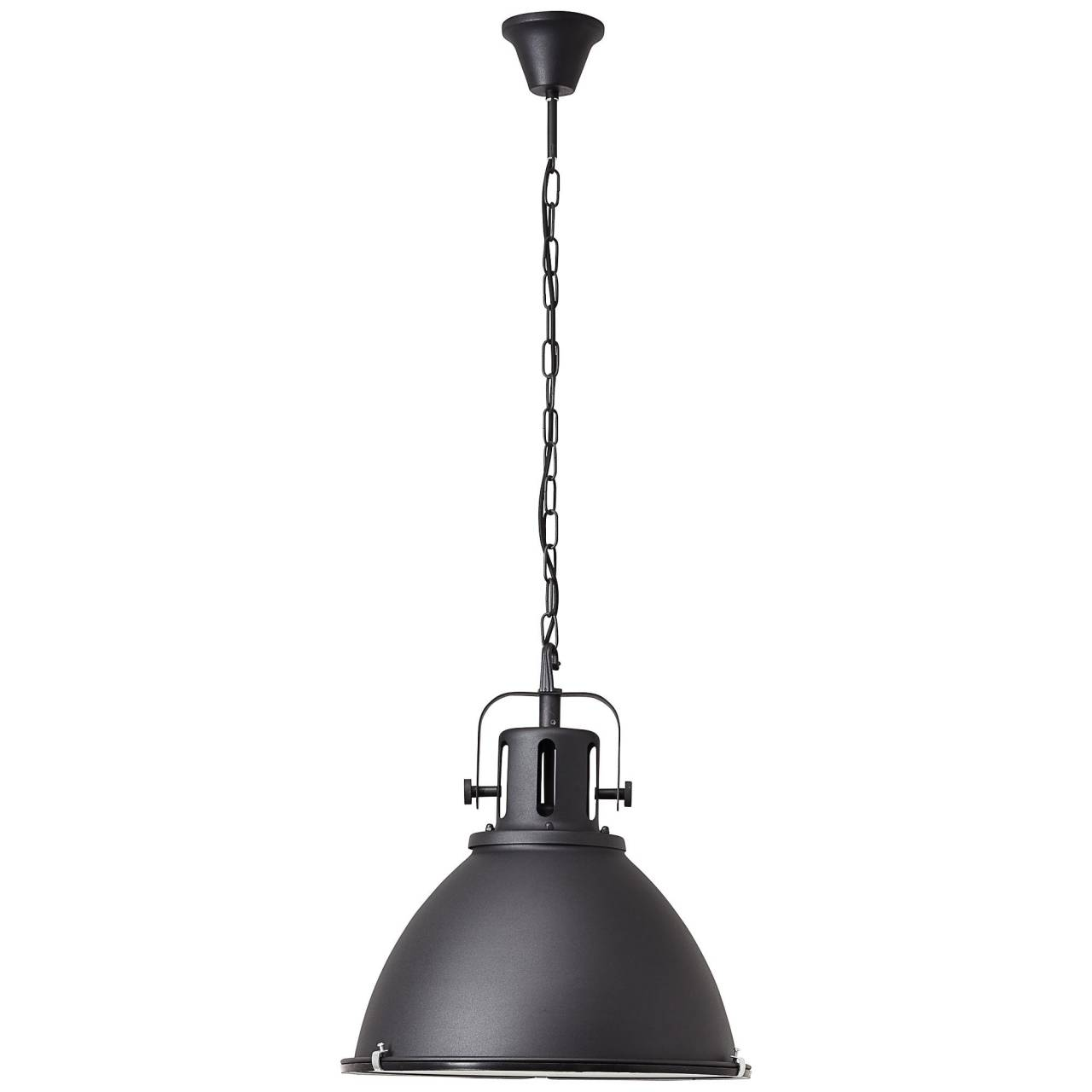 Eine schwarze Pendelleuchte mit Kettenaufhängung hängt von der Decke.