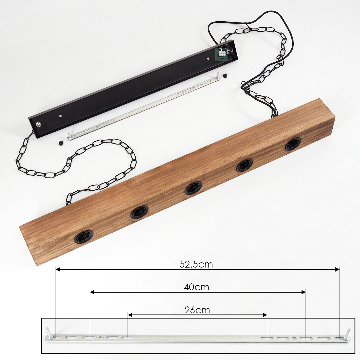 Holz-Lautsprecher-Gehäuse mit schwarzen Einheiten und Metallketten, mit Maßen.