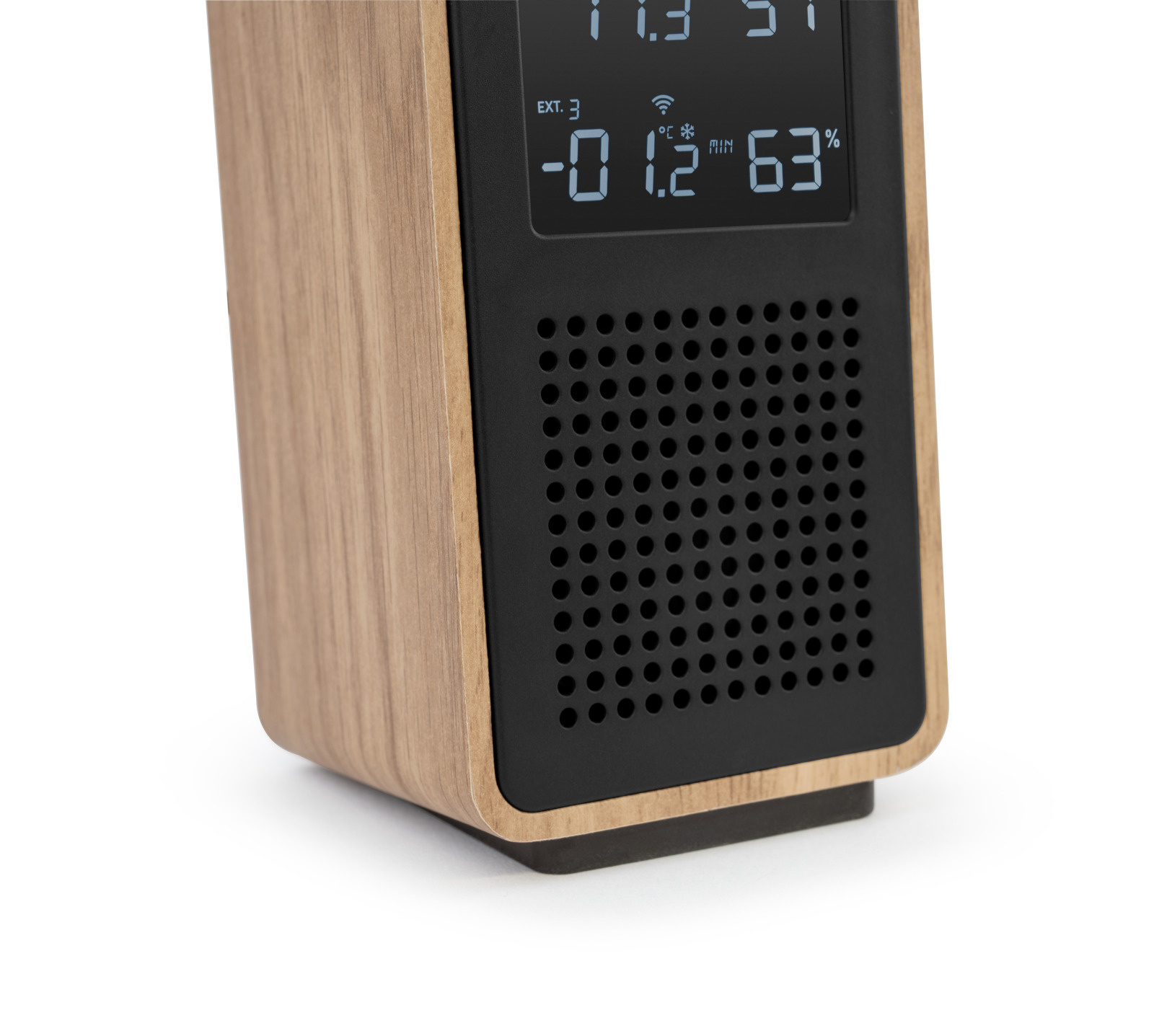 Zegar cyfrowy w drewnianej obudowie pokazuje -01,2 stopnia.