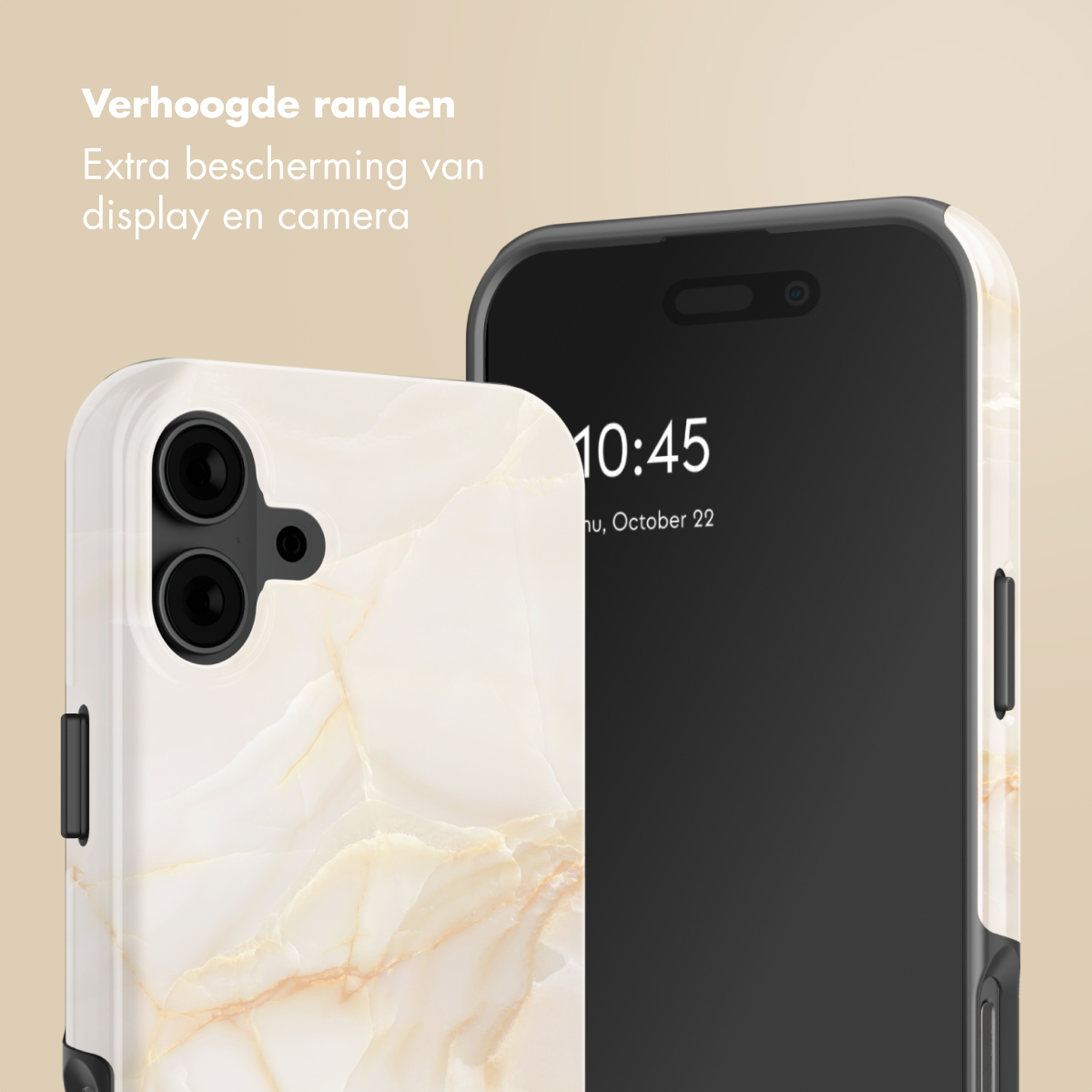 Un telefono con cover effetto marmo accanto a uno smartphone con schermo nero.