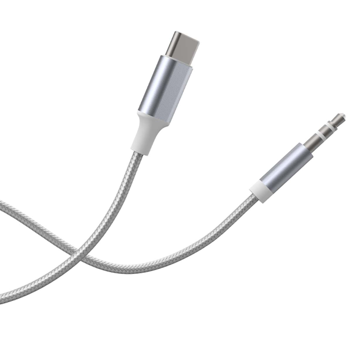 Un cavo audio USB-C a 3,5 mm argentato con cavo intrecciato.