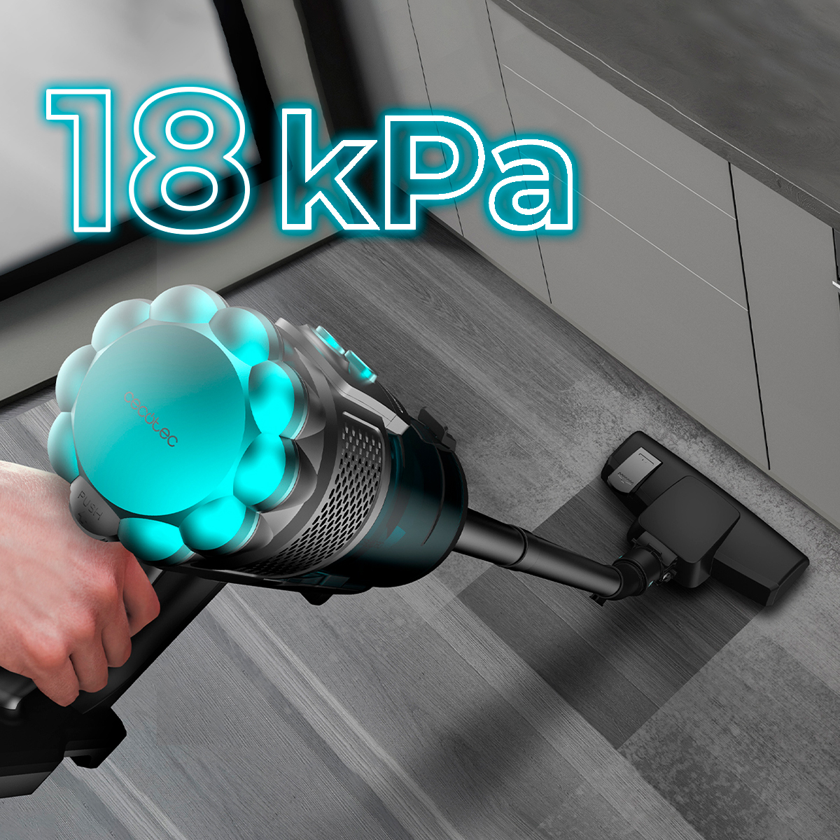 Odkurzacz bezprzewodowy 18 kPa na drewnianej podłodze.