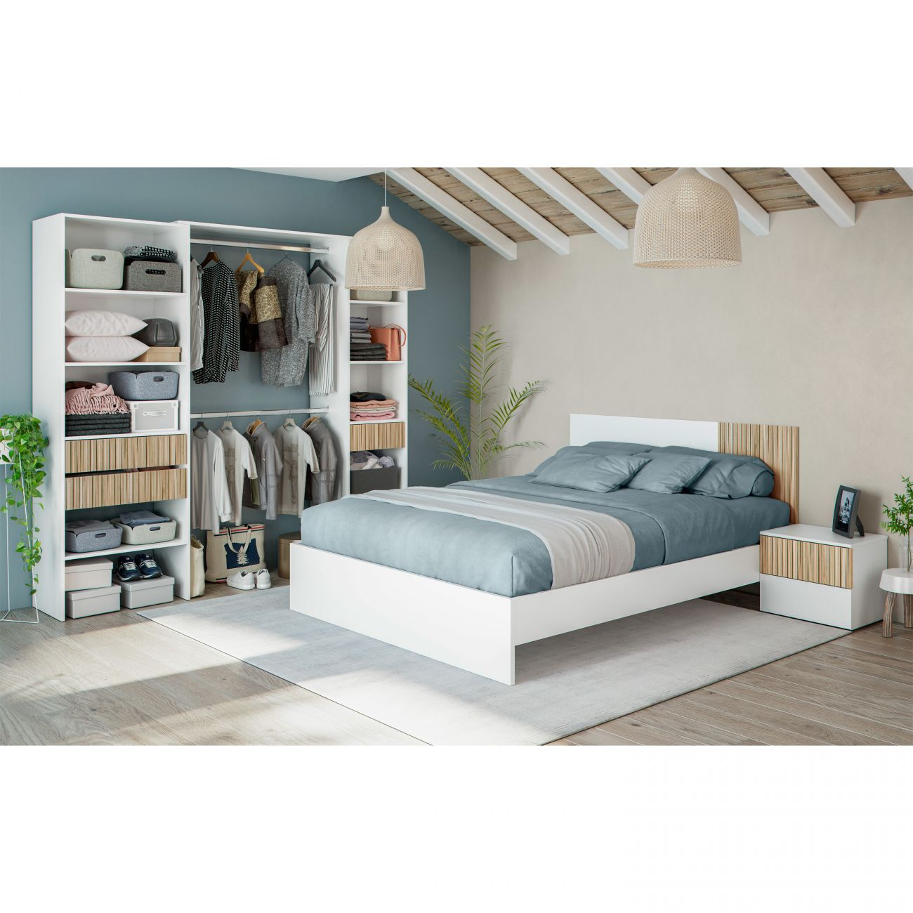 Un dormitorio con cama blanca, armario y mesita de noche.