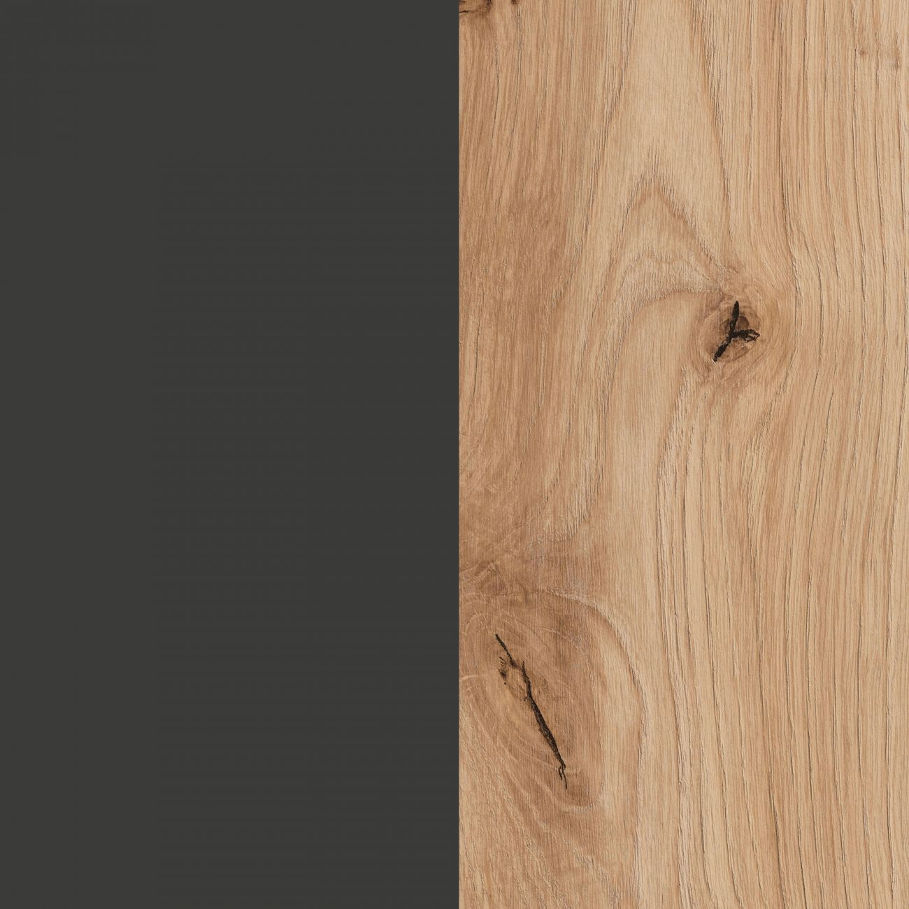 Veta de madera junto a fondo gris oscuro