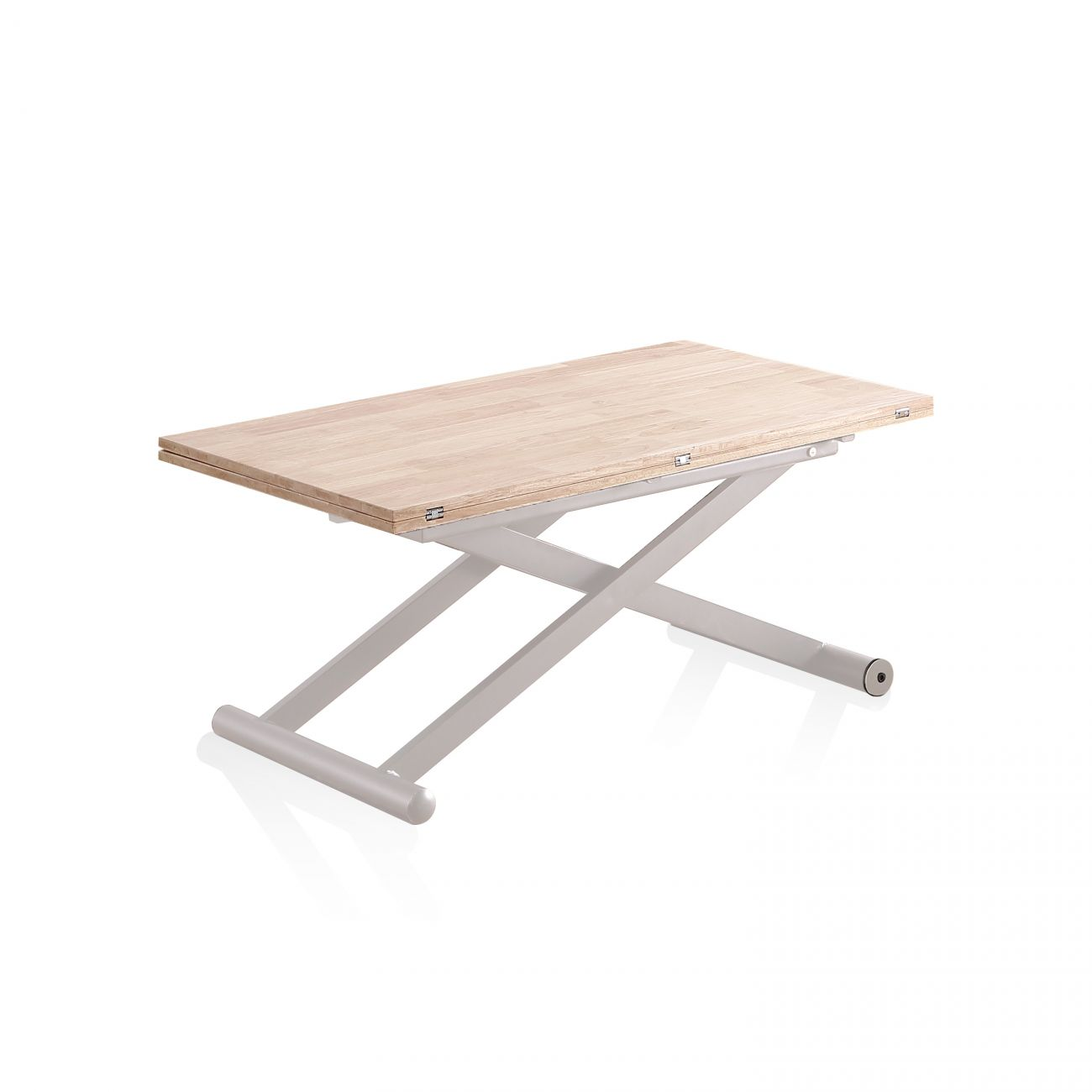 Mesa extensible de madera clara con base plateada de tijera sobre fondo blanco.