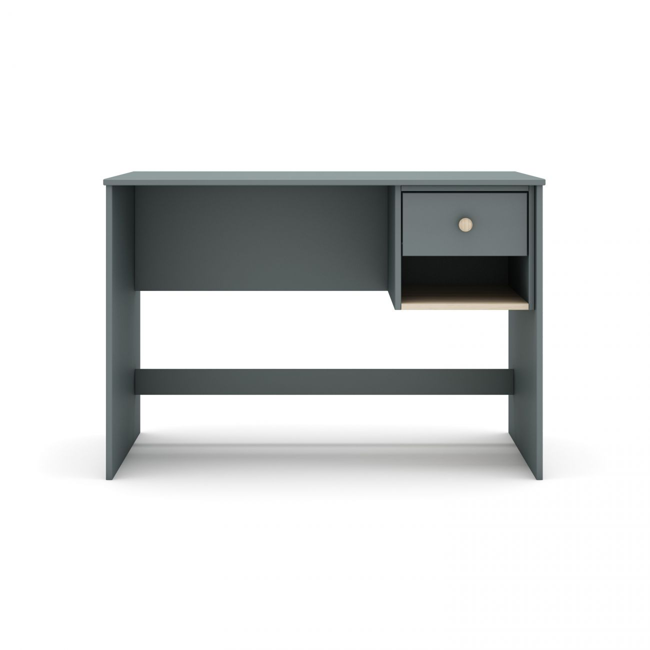 Un escritorio gris simple con un cajón y un compartimento abierto.