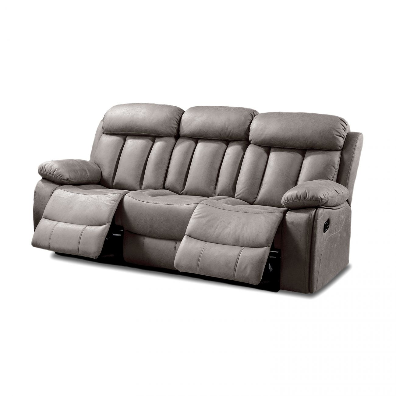 Sofá reclinable gris de tres plazas con respaldos mullidos y reposapiés extendidos.