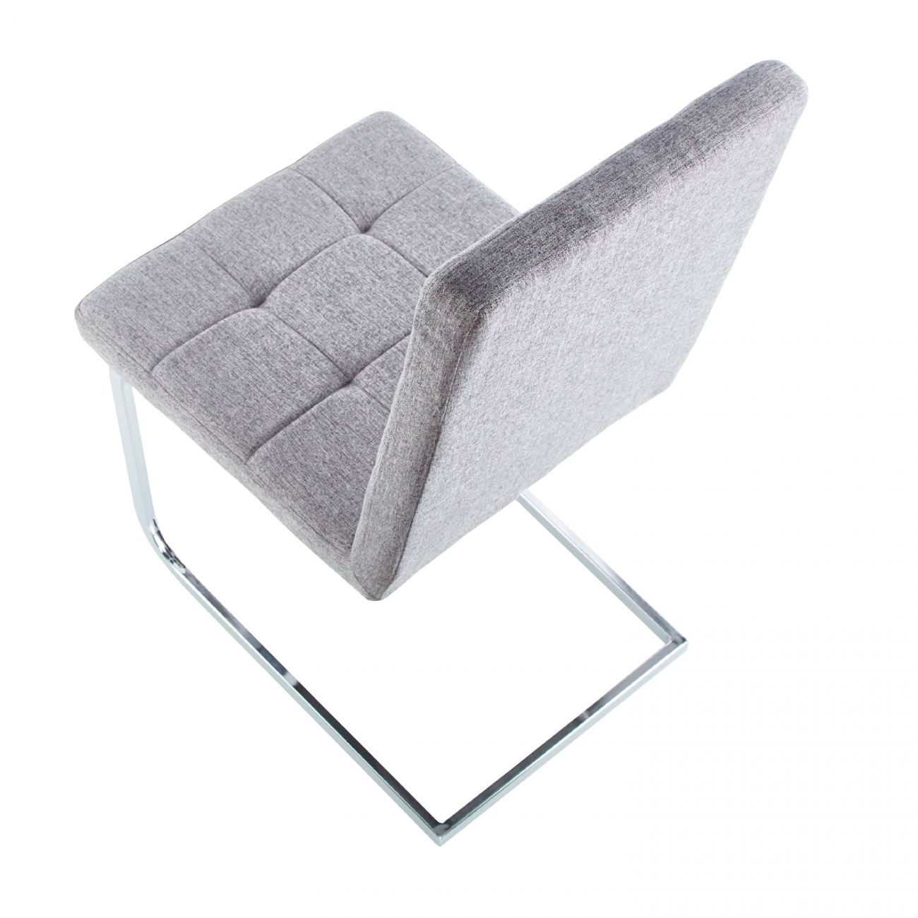 Silla de tela gris con asiento acolchado y base cromada, vista desde arriba.
