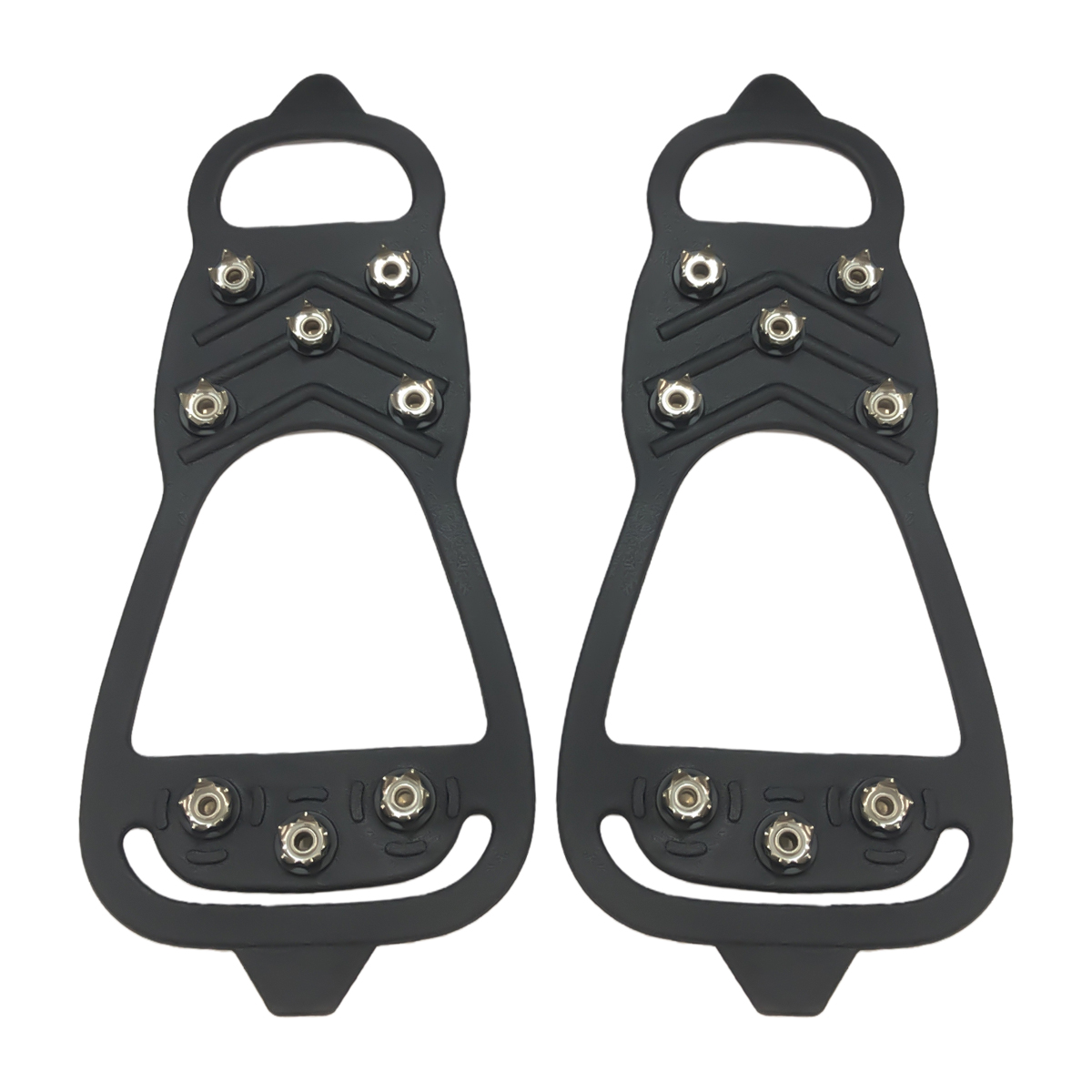 Czarne nakładki antypoślizgowe na buty z metalowymi kolcami do przyczepności na lodzie.