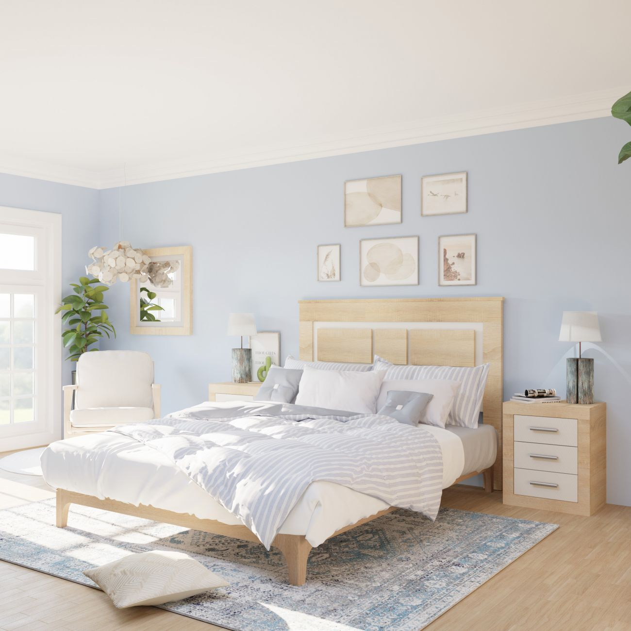 Un dormitorio luminoso con una cama king-size, ropa de cama azul y blanca y un cabecero de madera.