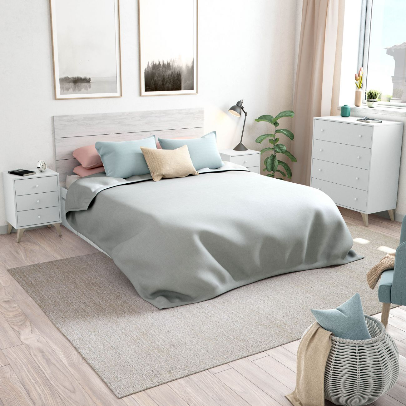 Un dormitorio con cama, mesitas de noche, cómoda y ventana.