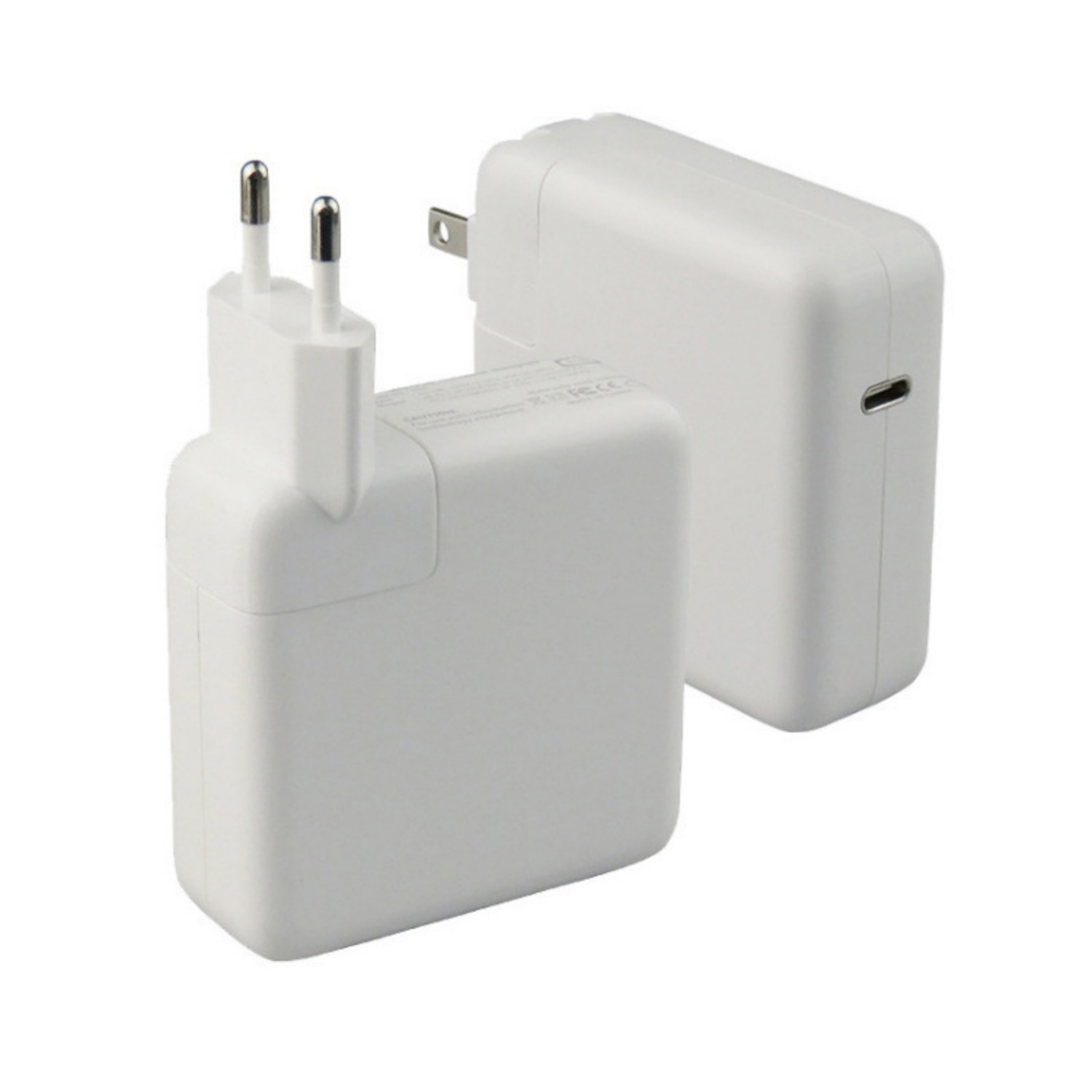 Zwei weiße USB-C-Ladegeräte mit ausklappbaren Steckern, auf weißem Hintergrund.