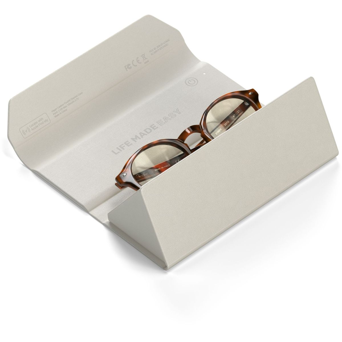 Occhiali tartarugati in custodia color crema con 