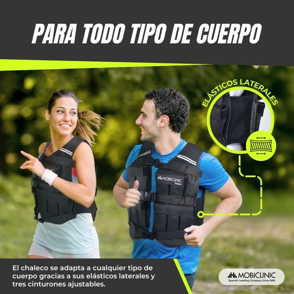 Hombre y mujer corriendo al aire libre con chalecos con peso. Primer plano de un chaleco.