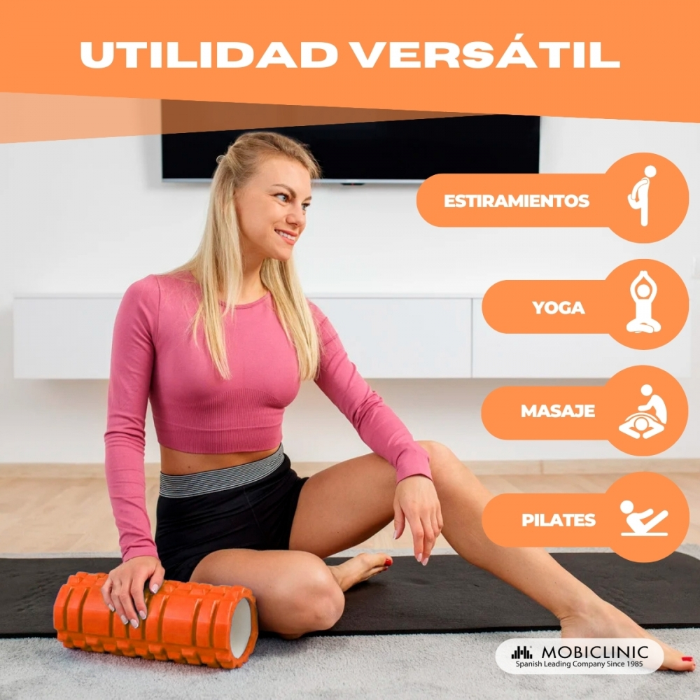 Una mujer sentada en una esterilla junto a un rodillo de espuma, con iconos de estiramientos.