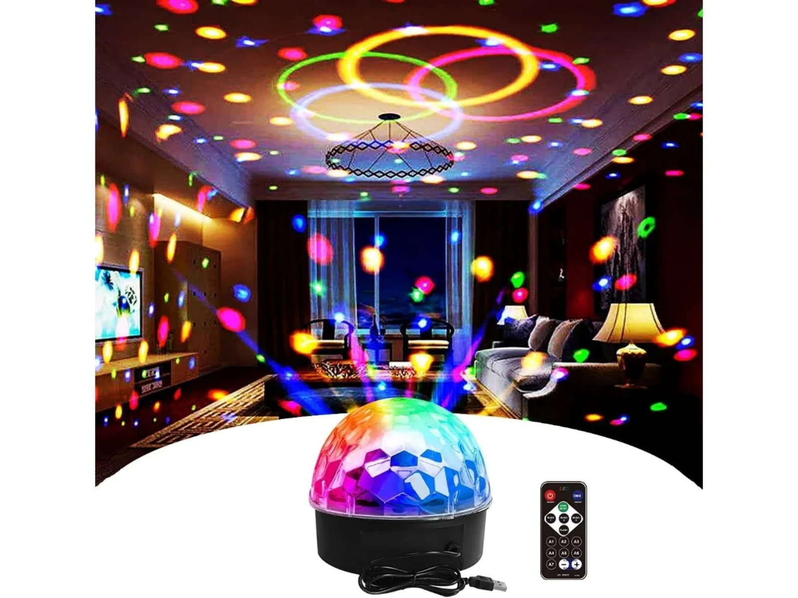 Disco-Kugel beleuchtet ein Wohnzimmer mit bunten Lichtern an Decke und Wänden.