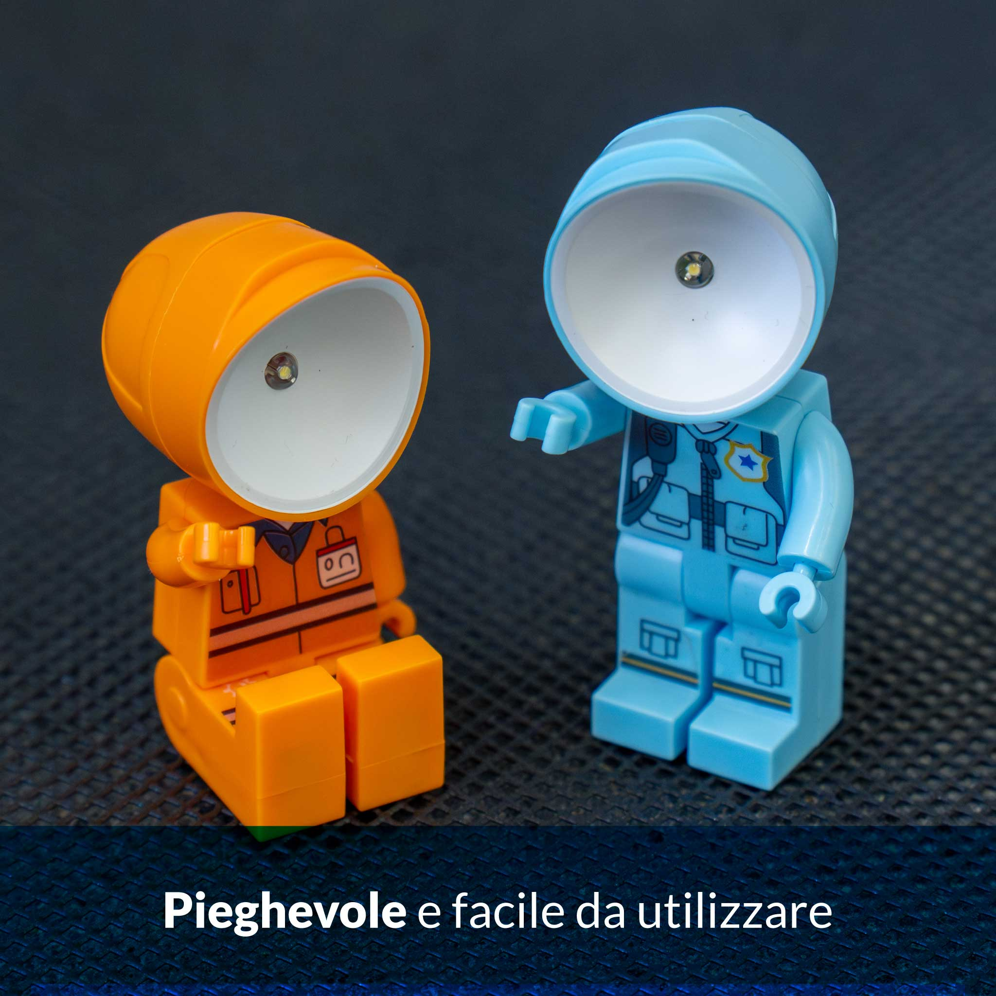 Due figure tipo LEGO, una arancione e una blu, con teste di lampada.