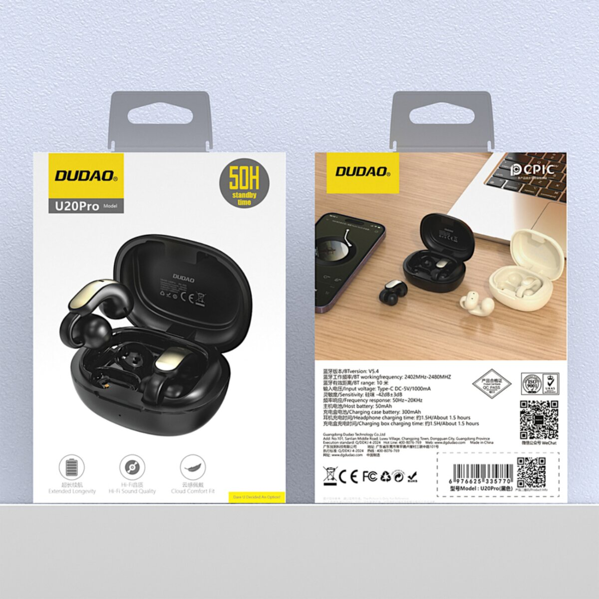 Auricolari DUDAO U20Pro in custodia di ricarica nera aperta, con auricolari bianchi e neri nelle vicinanze.