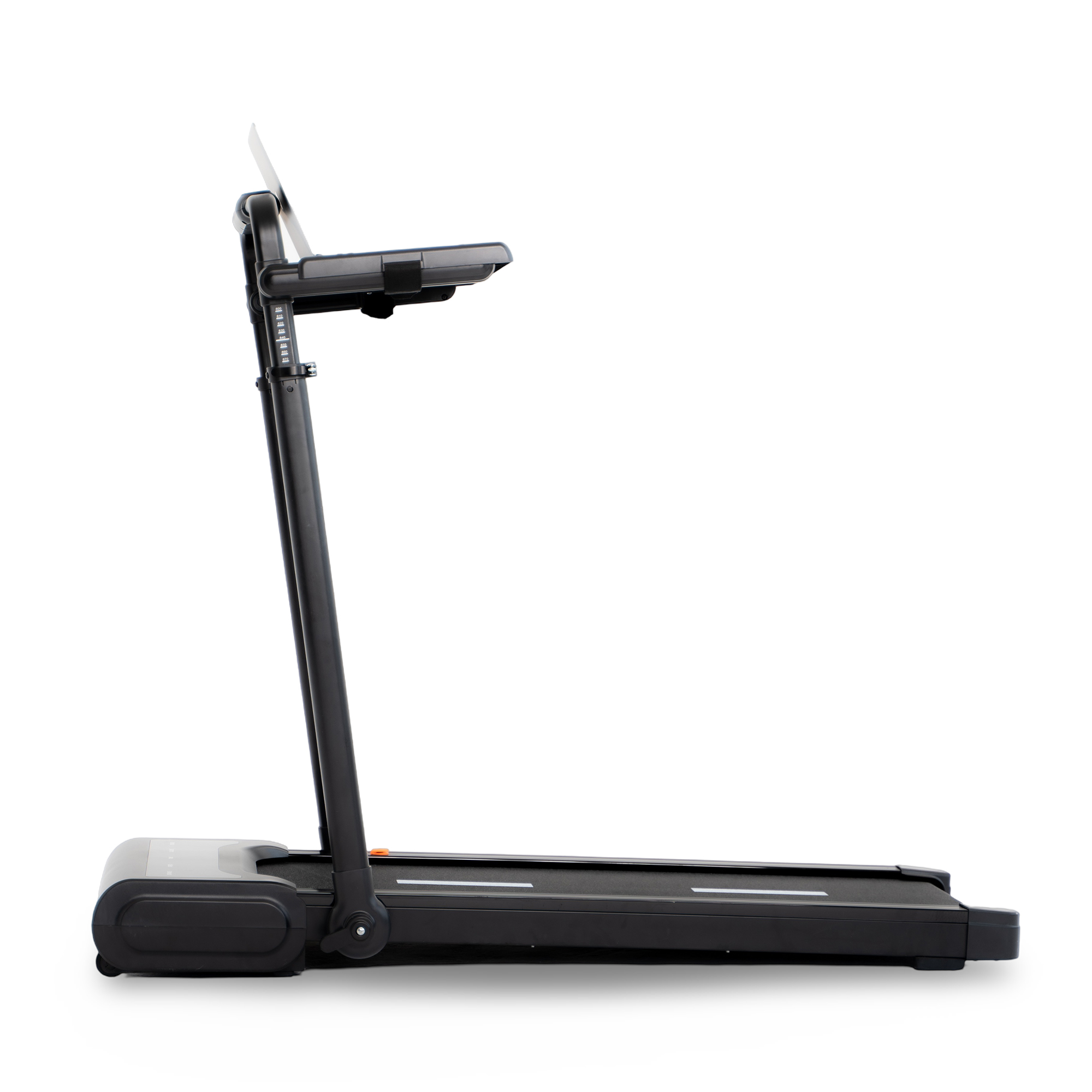 Czarna bieżnia z srebrnymi akcentami na białym tle.