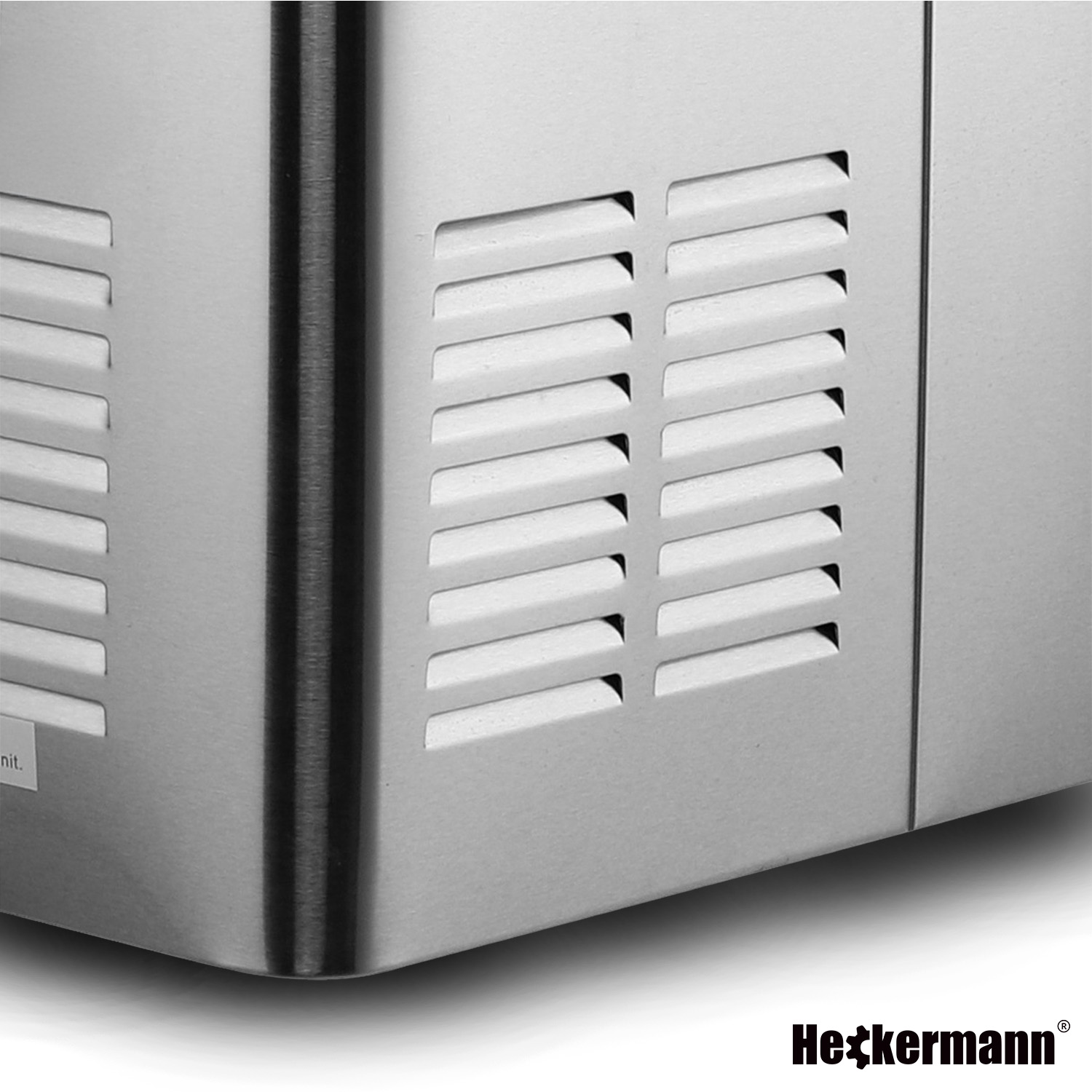 Obudowa ze stali nierdzewnej z otworami wentylacyjnymi i logo.