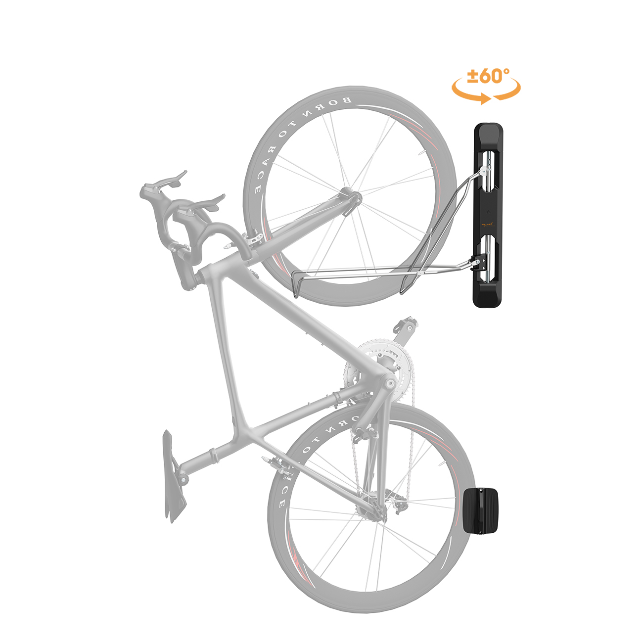 Ein Rennrad hängt an einer Wandhalterung, die um ±60° schwenkbar ist.