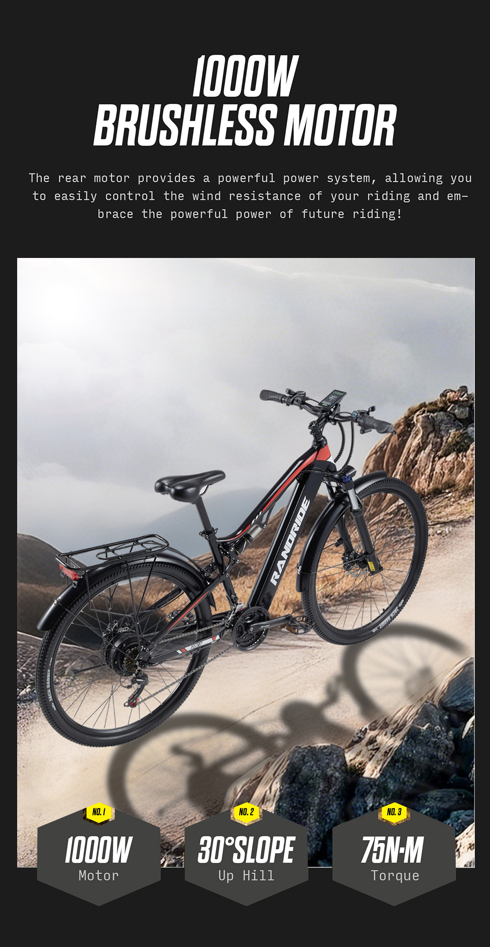 Bicicleta eléctrica negra con portaequipajes trasero al aire libre. Características: 1000W, 30°.