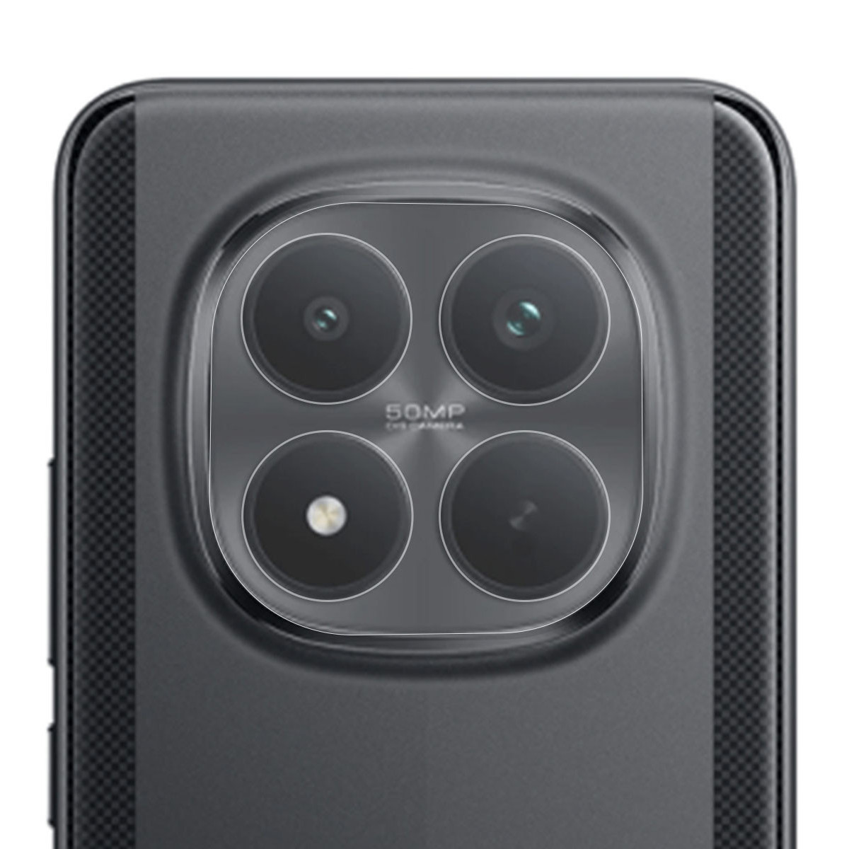 Parte trasera de un smartphone oscuro con cámara cuádruple y texto 50MP.