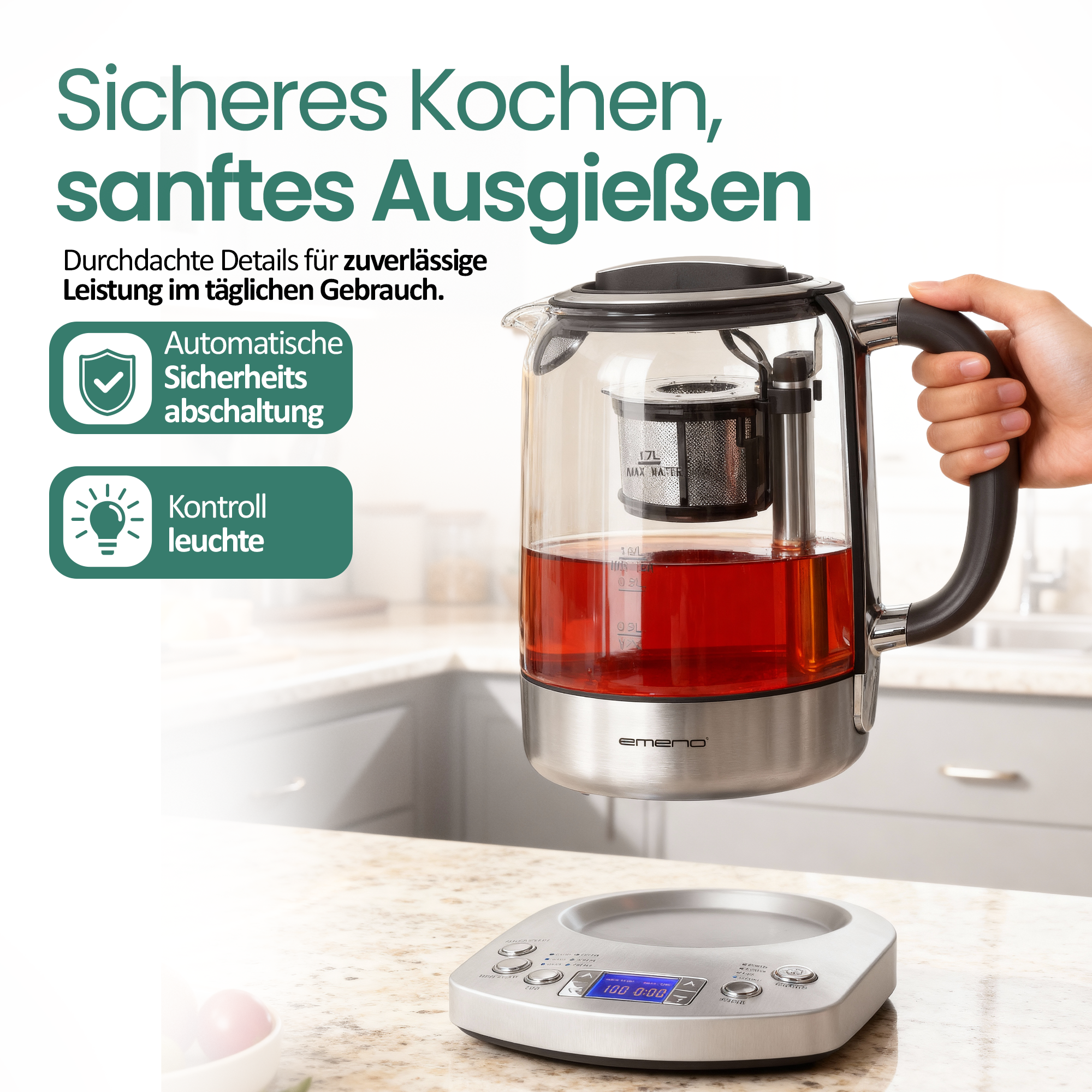 Glas-Teekocher mit Infuser, silberner Basis und Griff. Anzeige zeigt 100 Grad.