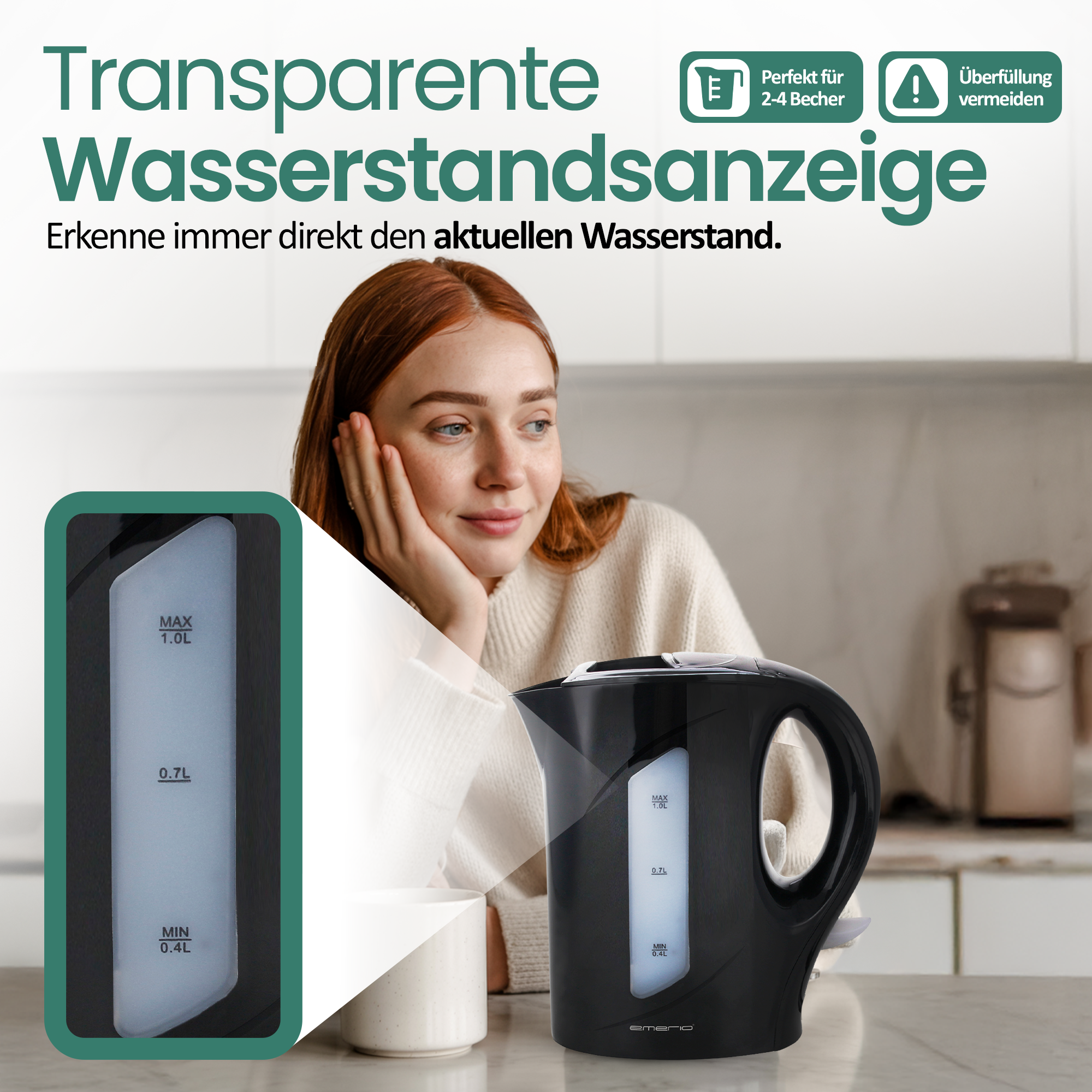 Schwarzer Wasserkocher mit transparentem Wasserstandsanzeiger und Frau im Hintergrund.
