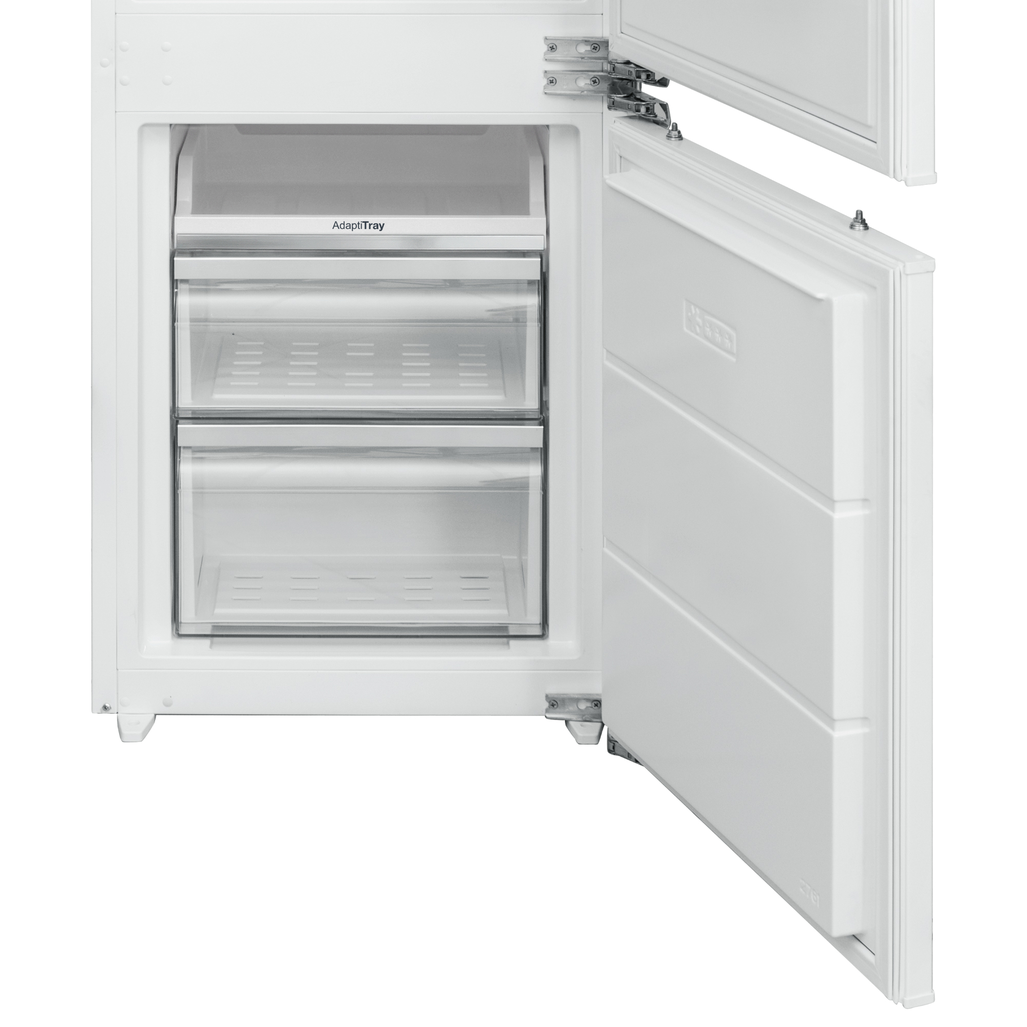 Ein weißer Kühlschrank mit geöffneter Tür und transparenten Schubladen.