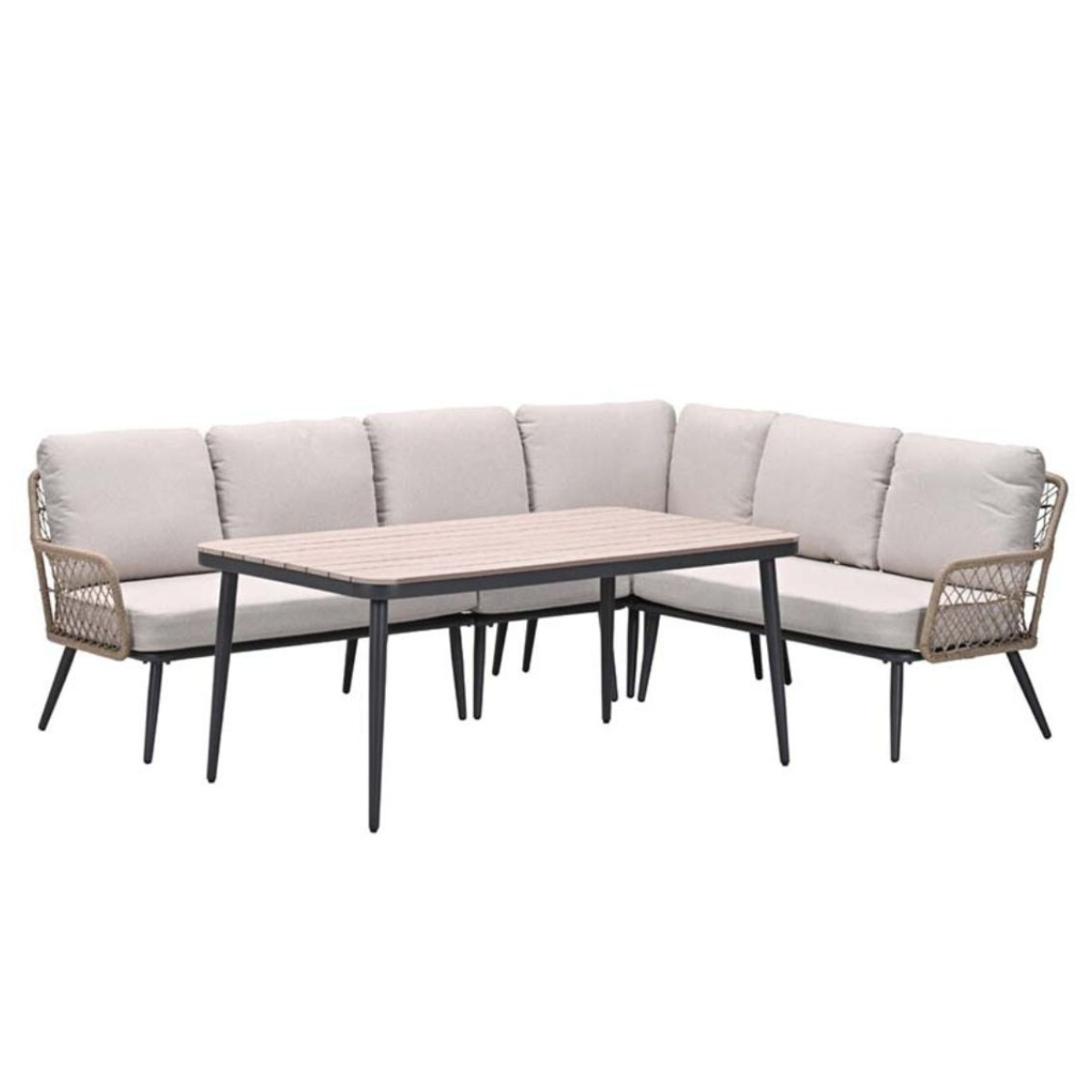 Canapé d'angle avec coussins clairs et table en bois à pieds noirs.