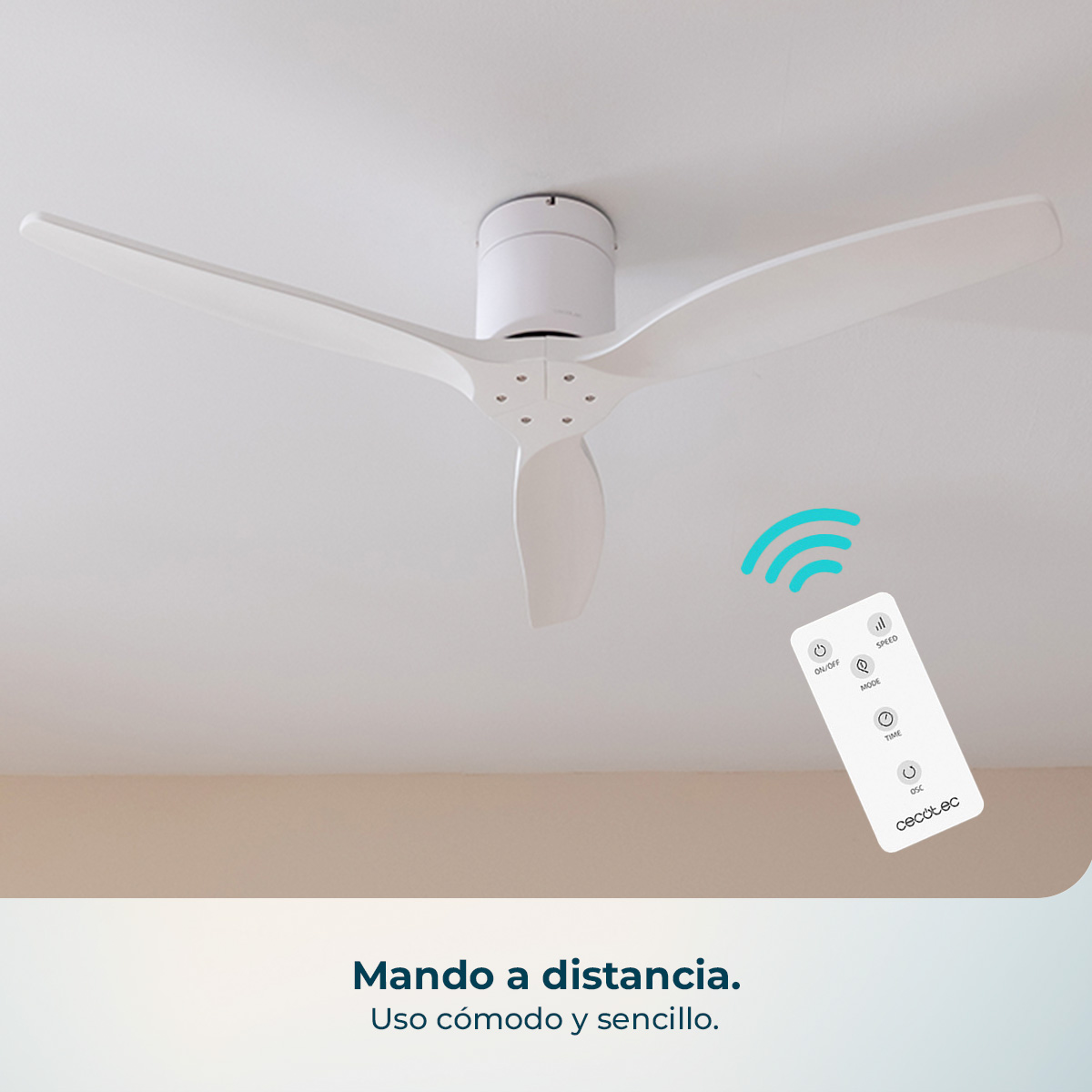 Un ventilador de techo blanco con un mando a distancia flotando sobre el aparato.