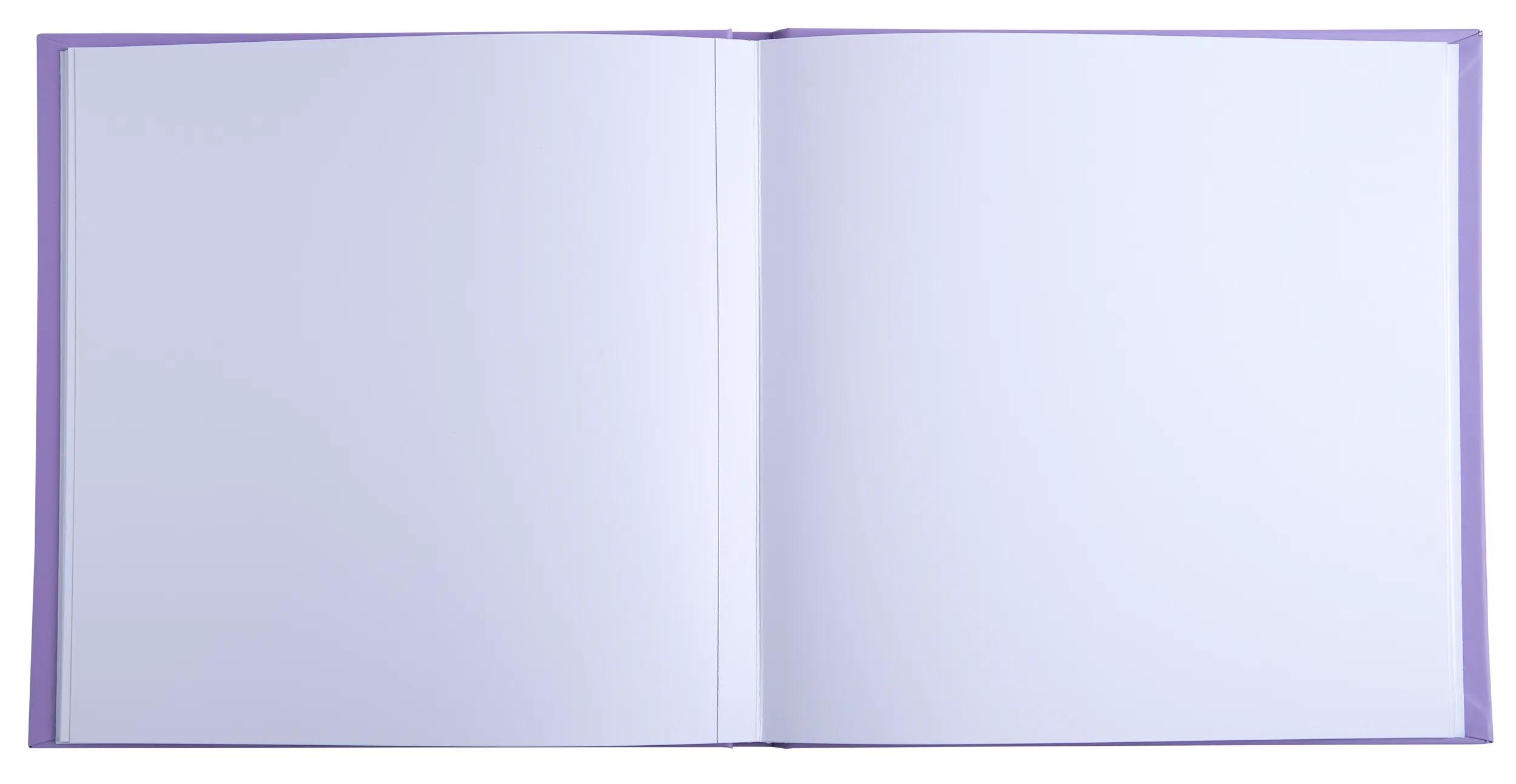 Un libro abierto con tapa morada y páginas claras, vacías.