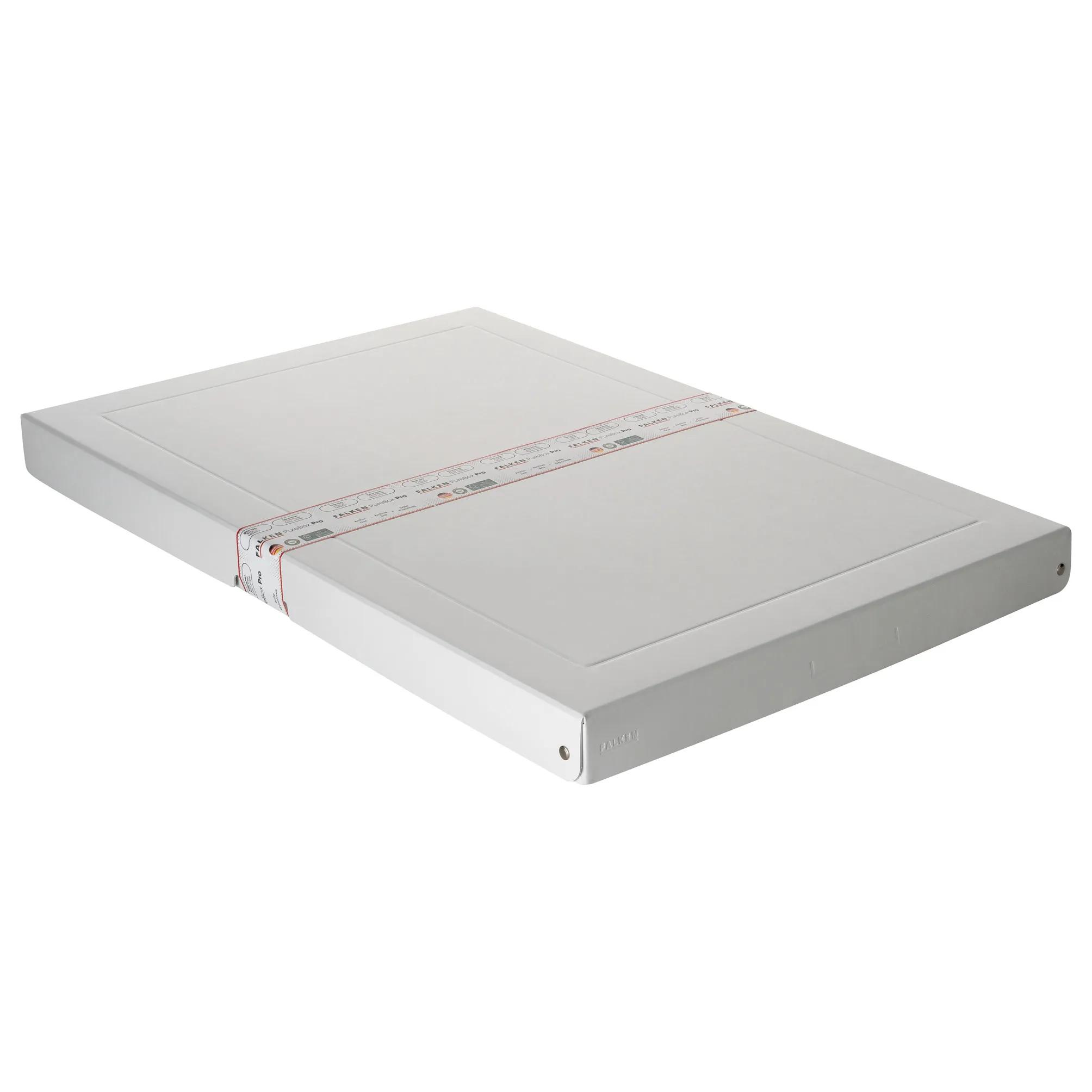 Caja rectangular blanca con banda roja y azul que dice FALKEN PureBox Pro.